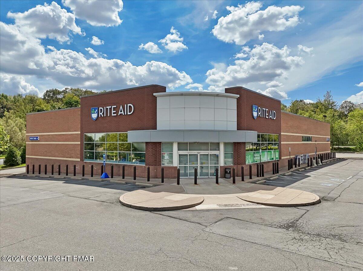 3382 Route 940 — photo