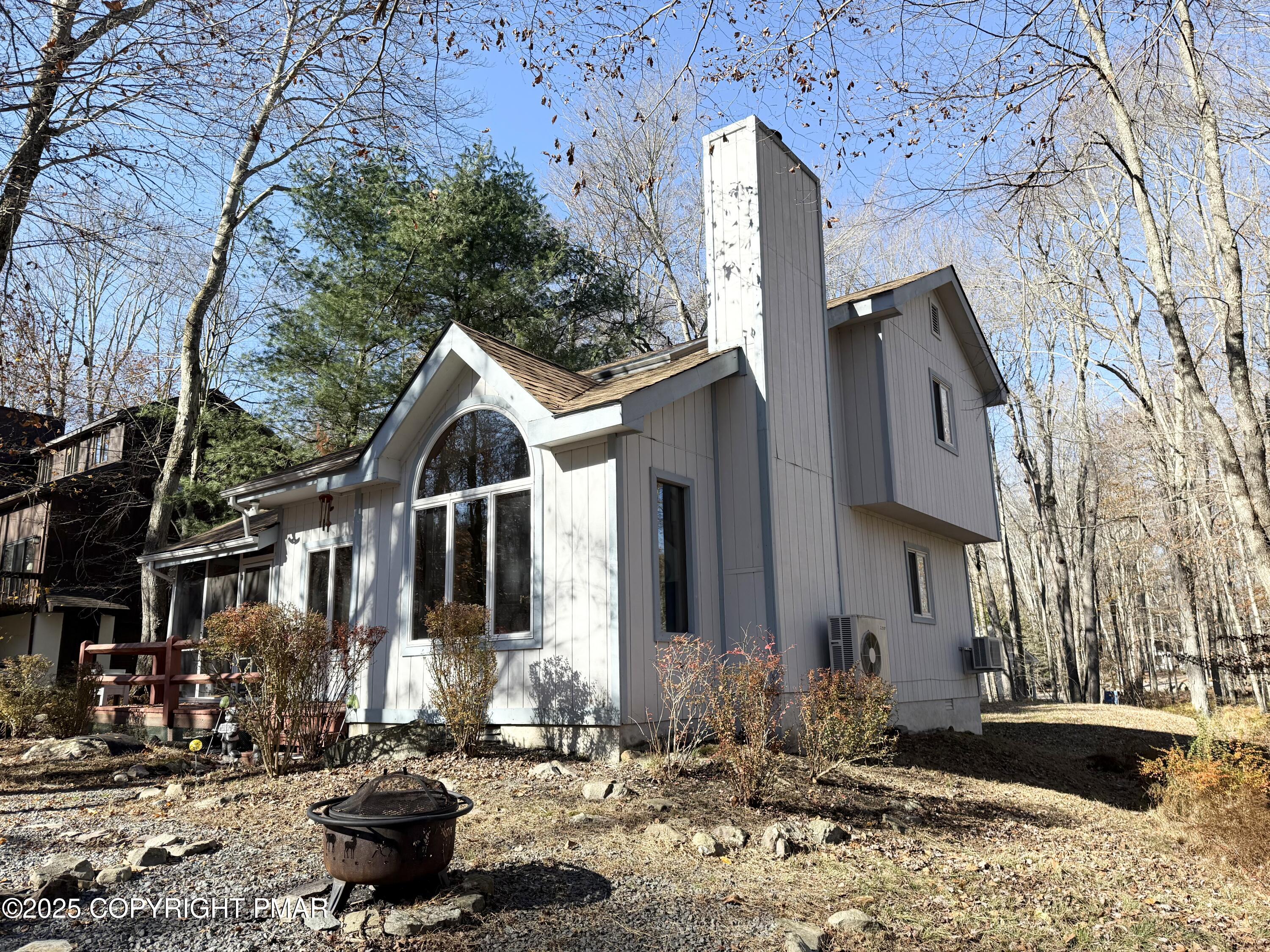 135 Sitka Drive — photo
