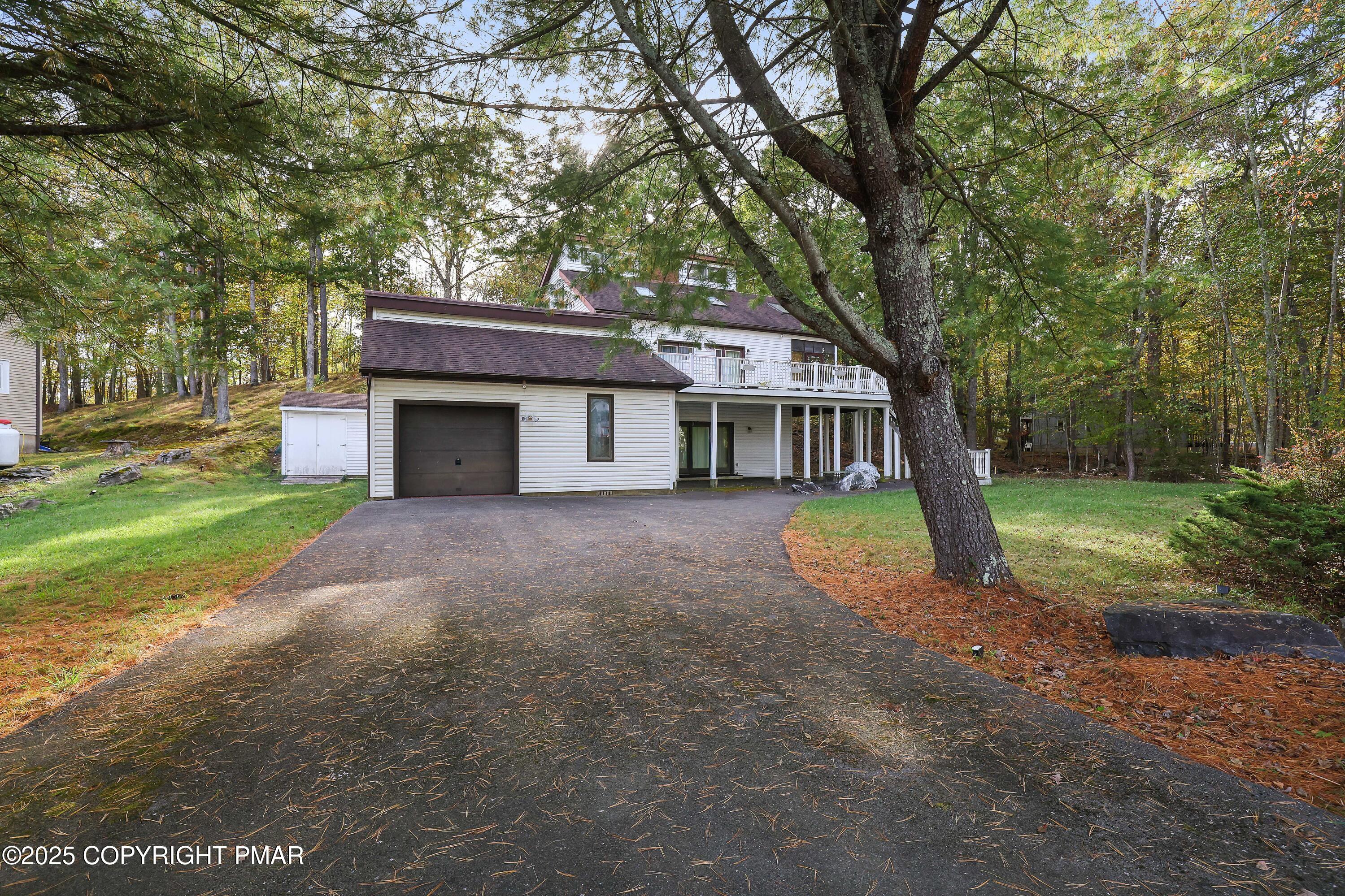 385 Saunders Drive — photo