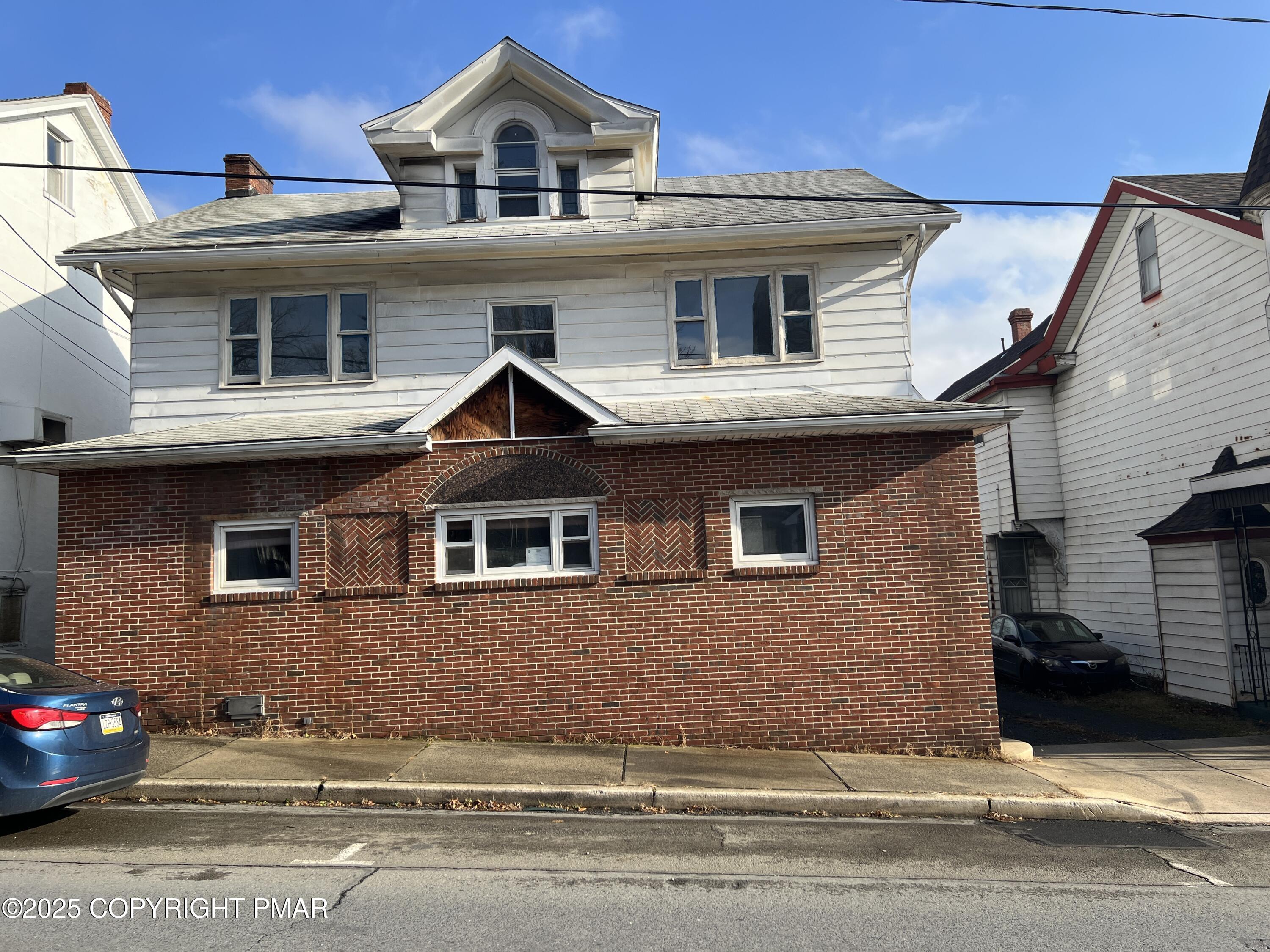 405 N Front Street — photo