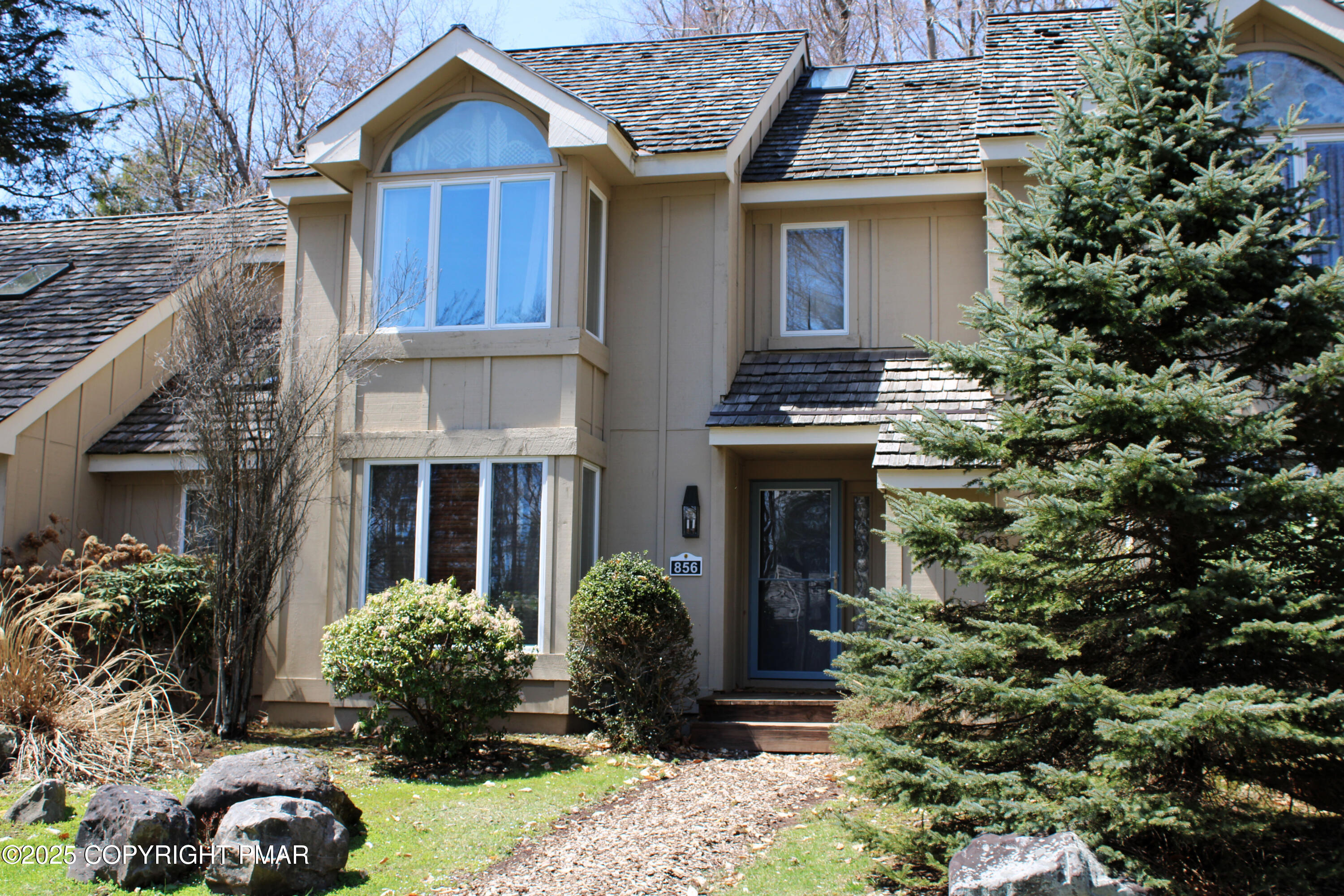 856 Crest Pines Lane — photo