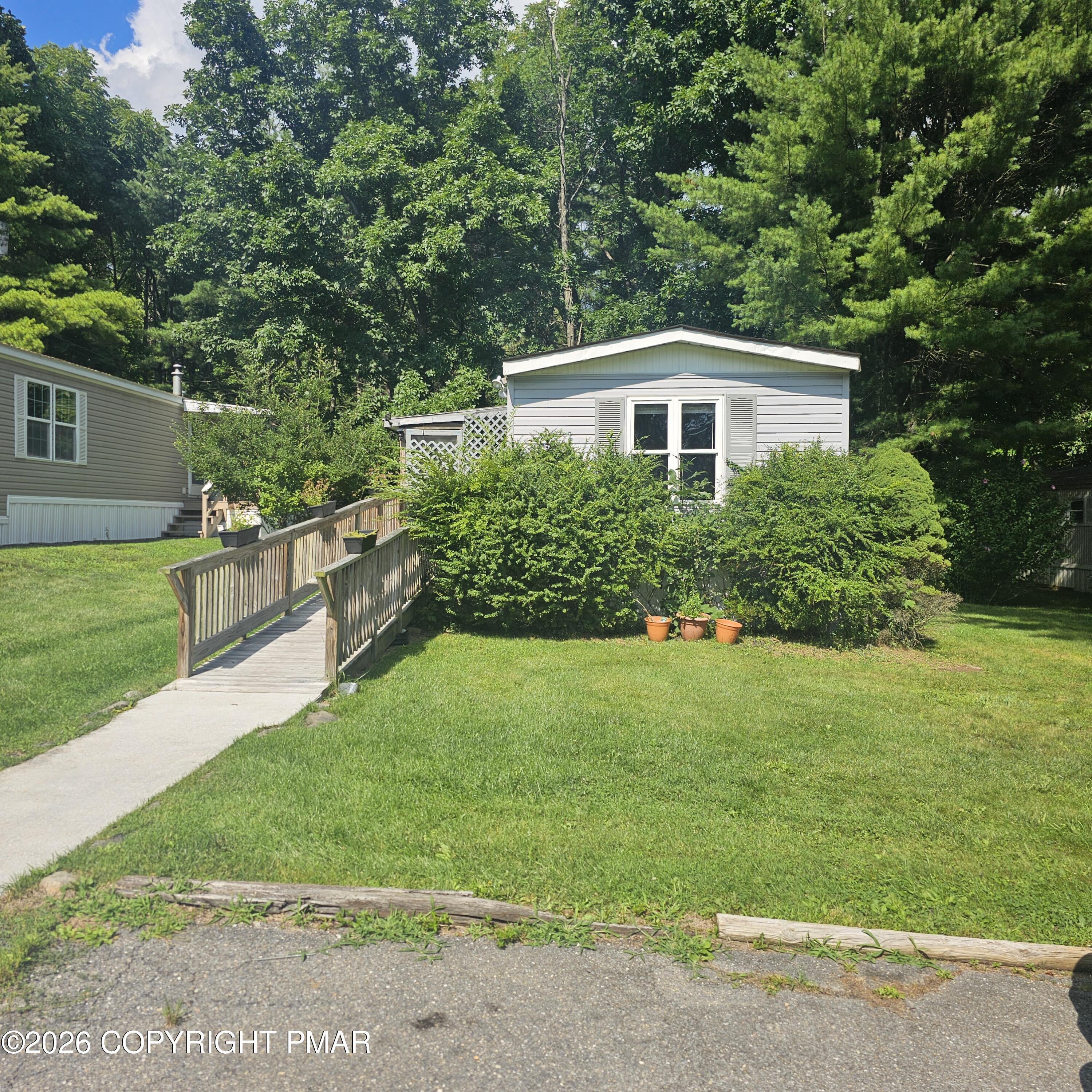 145 Gold Lane — photo