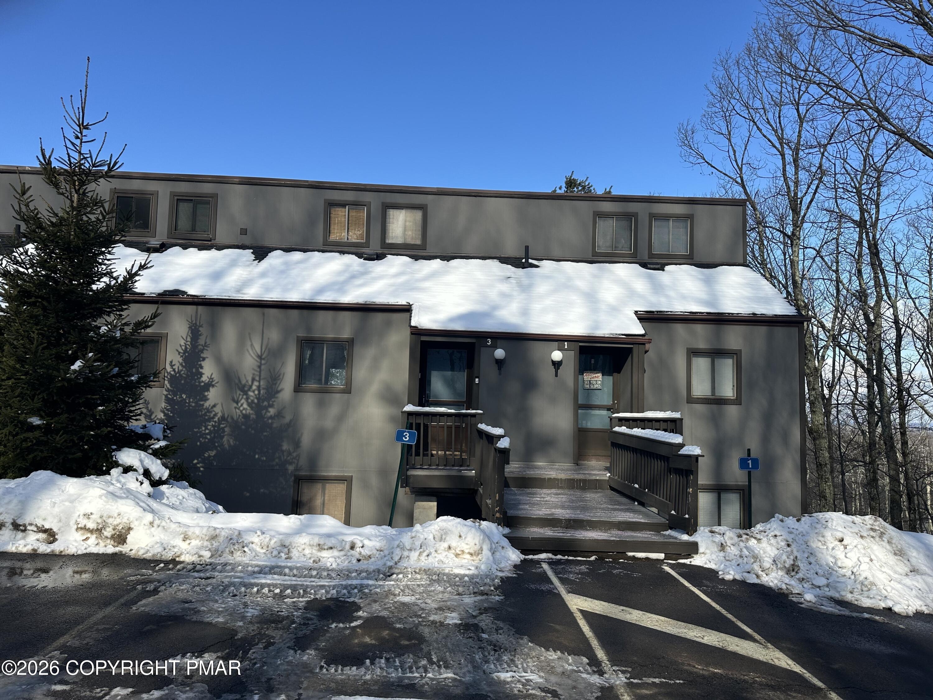 3 Middle Village Way — photo