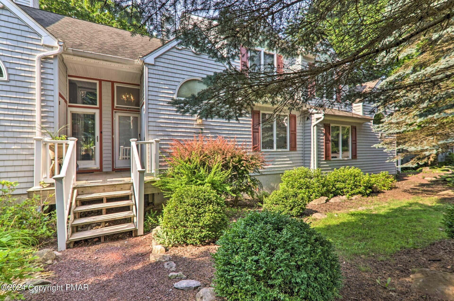 102 Laurelwoods Drive — photo