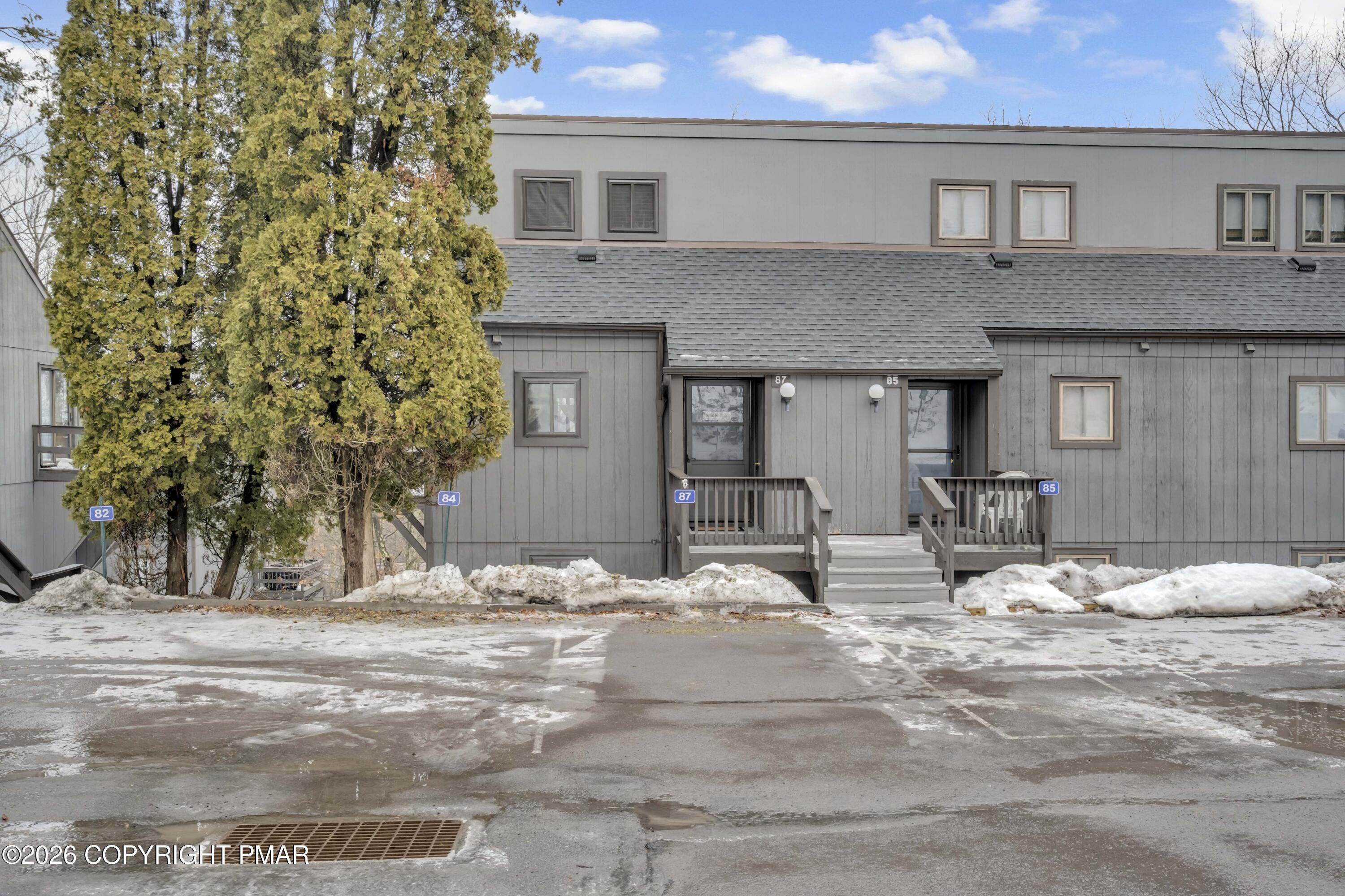 87 Cross Country Lane — photo