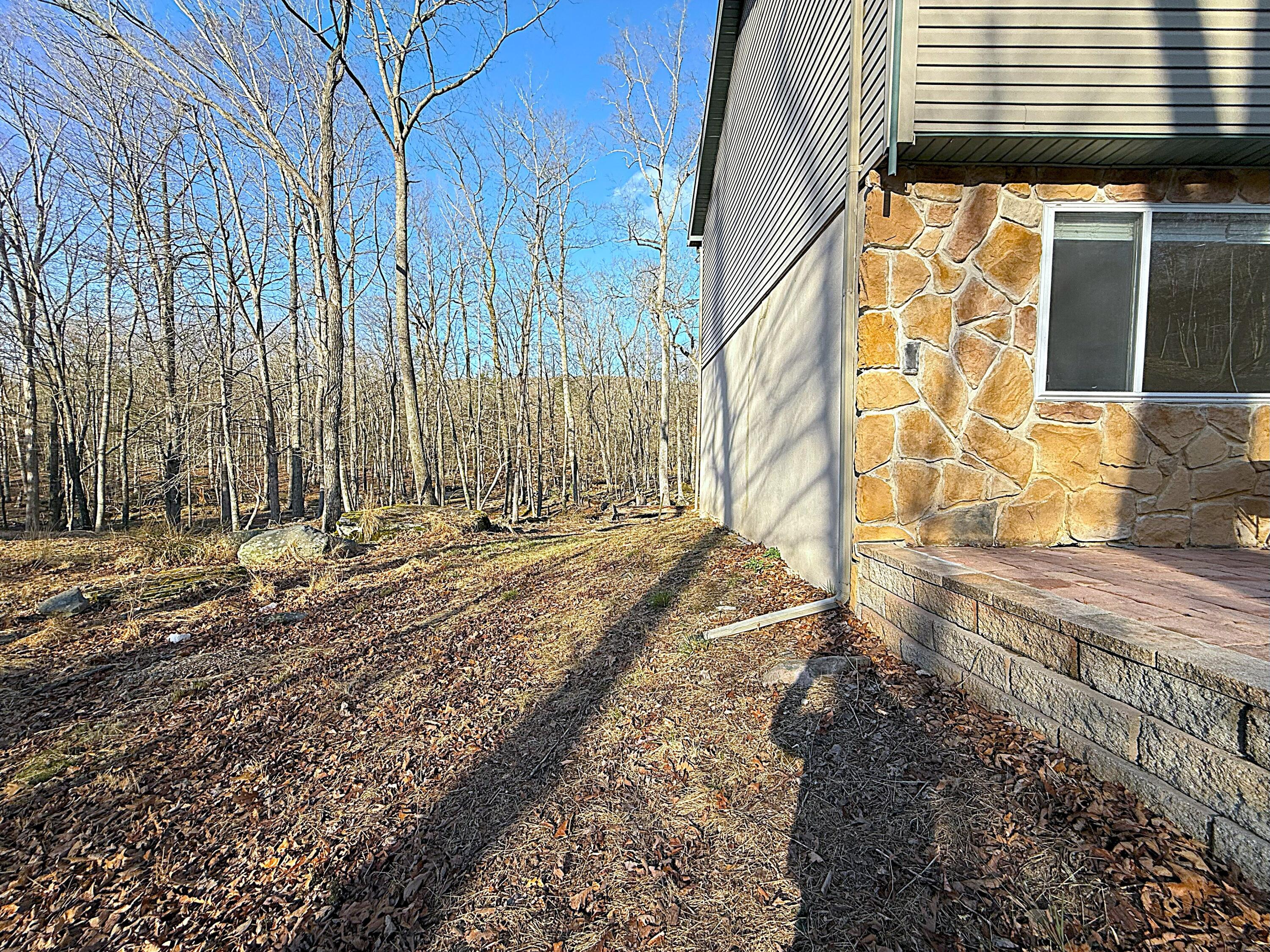 6486 Decker Road, Bushkill, PA 18324 — photo 2