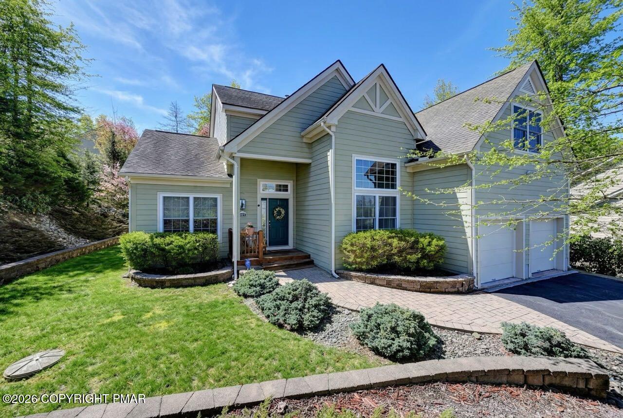 207 Hermit Thrush Road — photo
