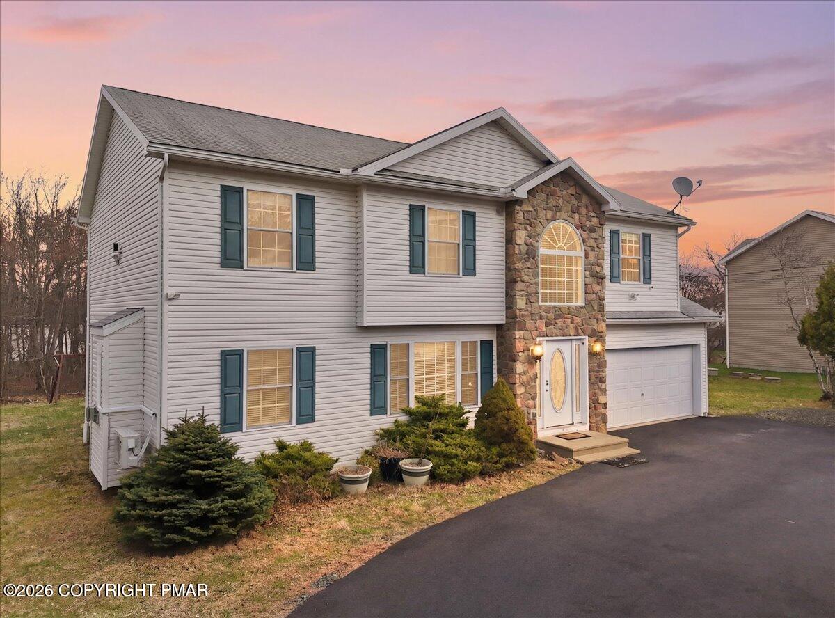2431 Grey Birch Lane — photo