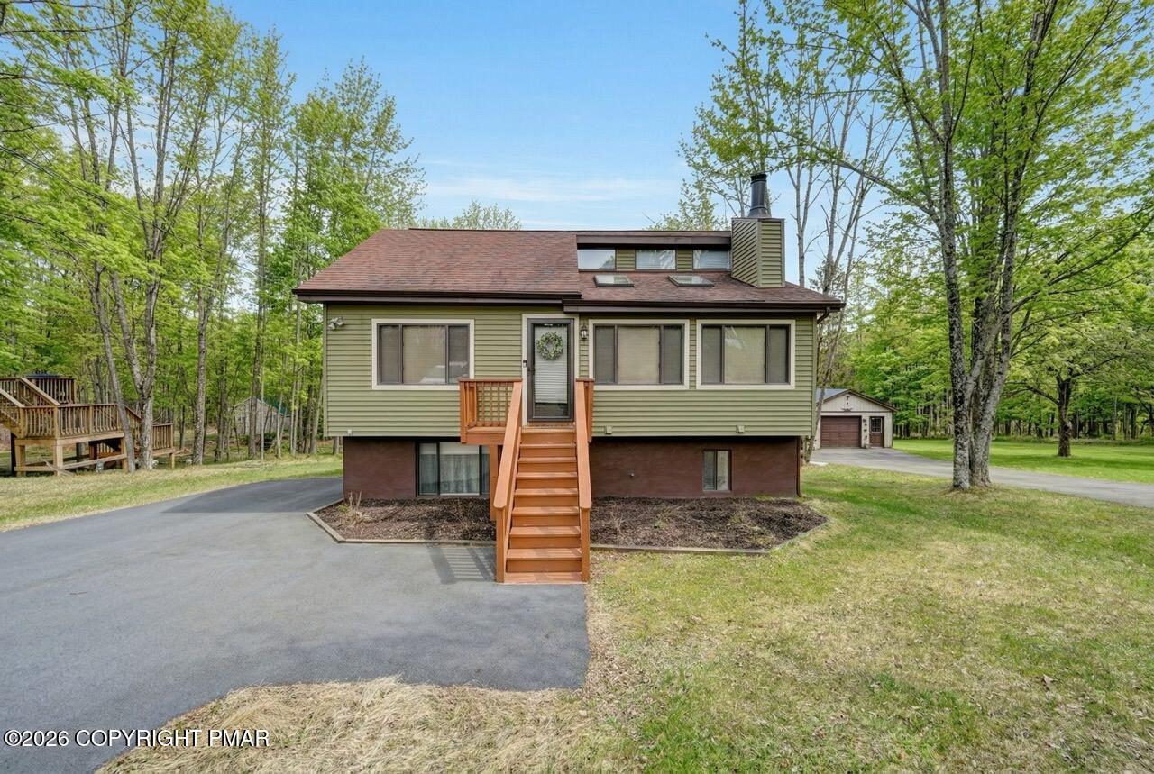 19 Woodcrest Lane 1475 — photo