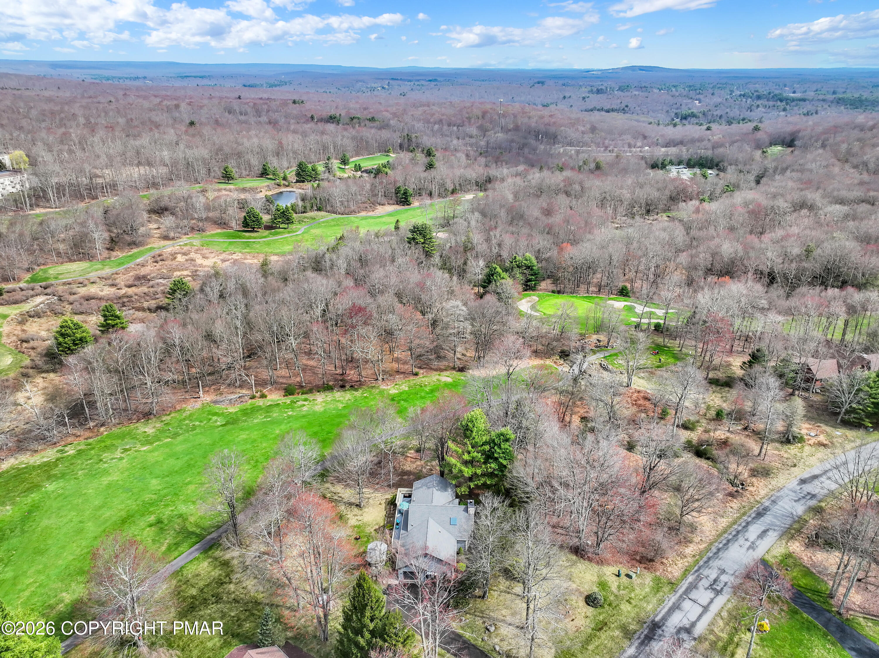33 Rock Ridge Road, Lake Harmony, PA 18624 — photo 2