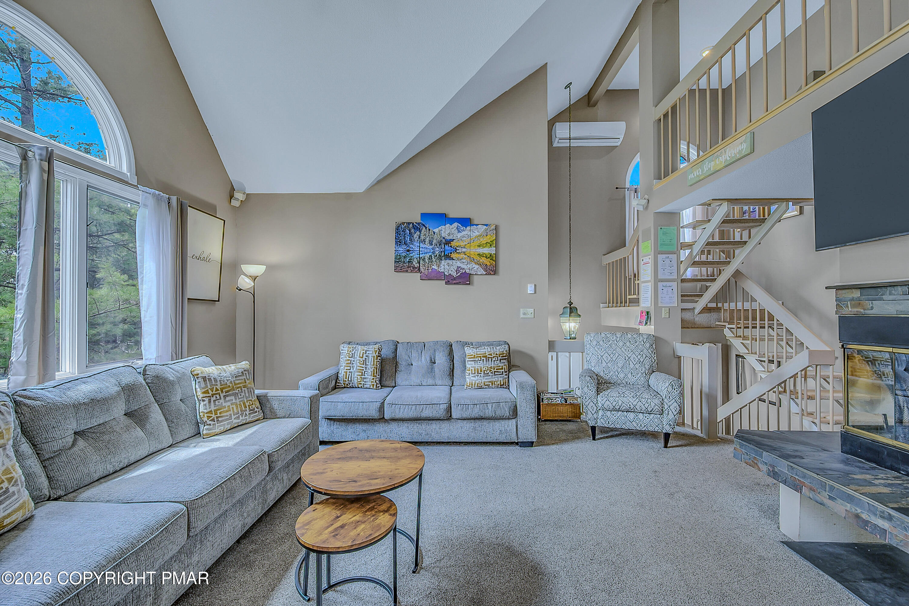 9 Rockspring Court — photo