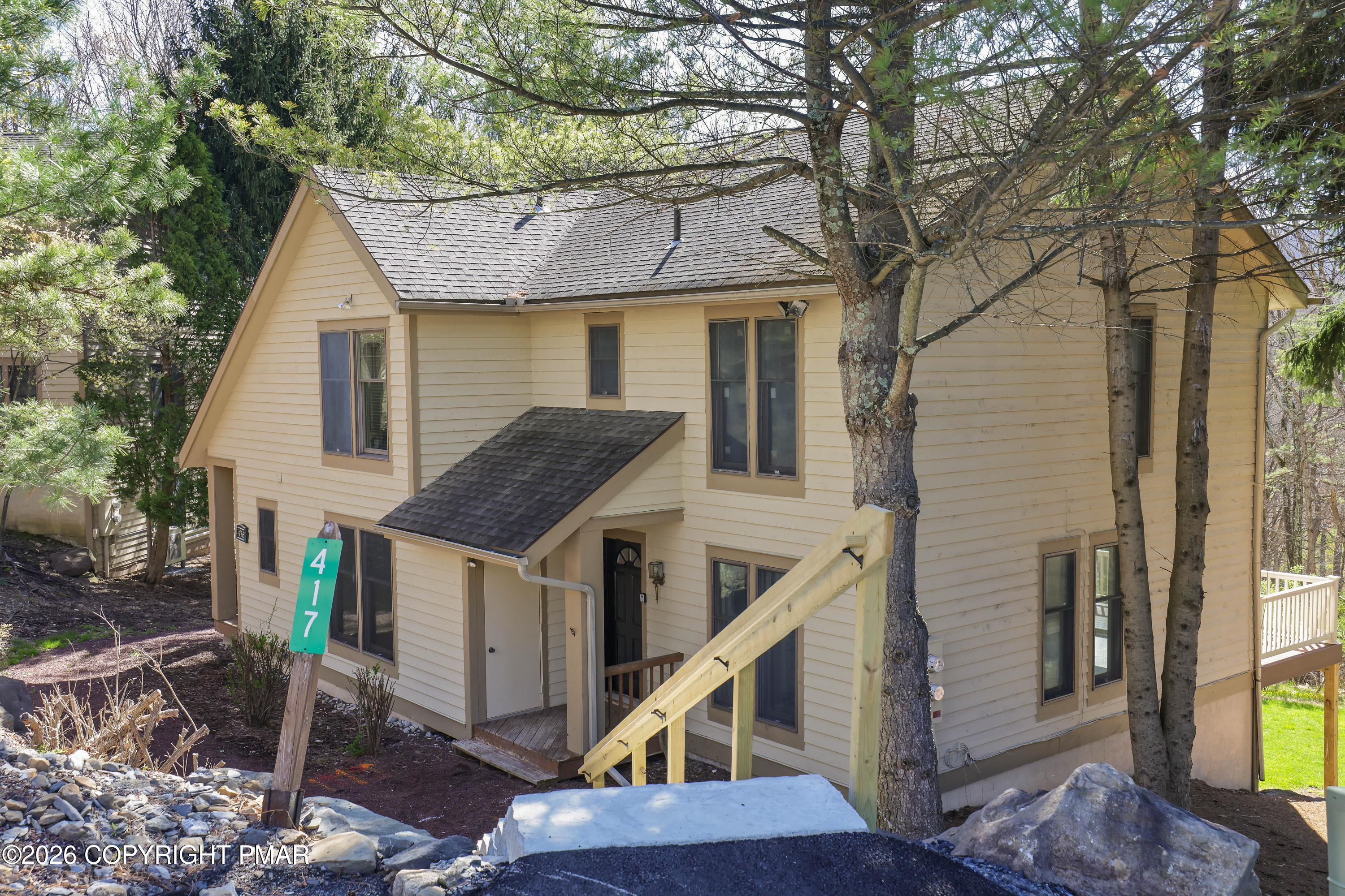 417 Hickory Drive — photo