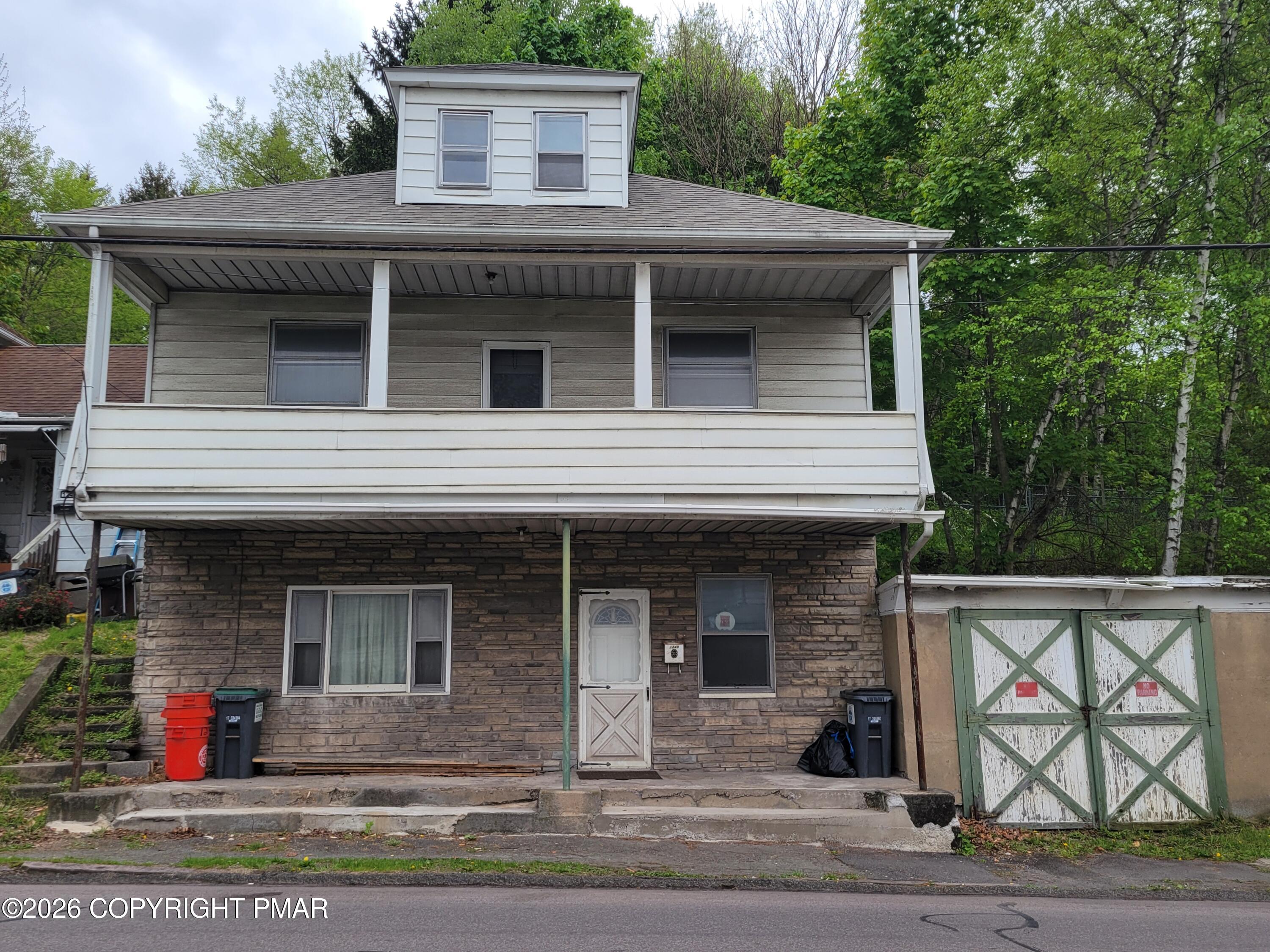 1249 Main Street — photo