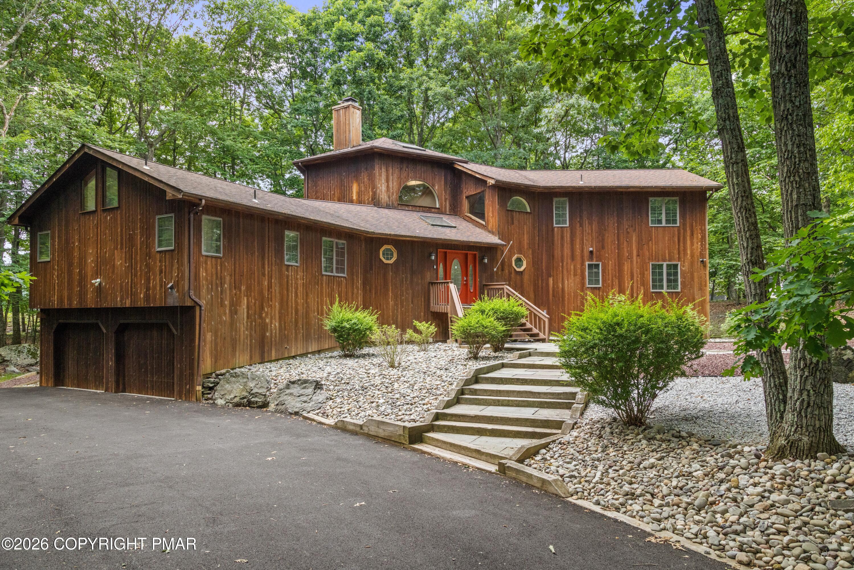 3282 Stonehenge Drive — photo