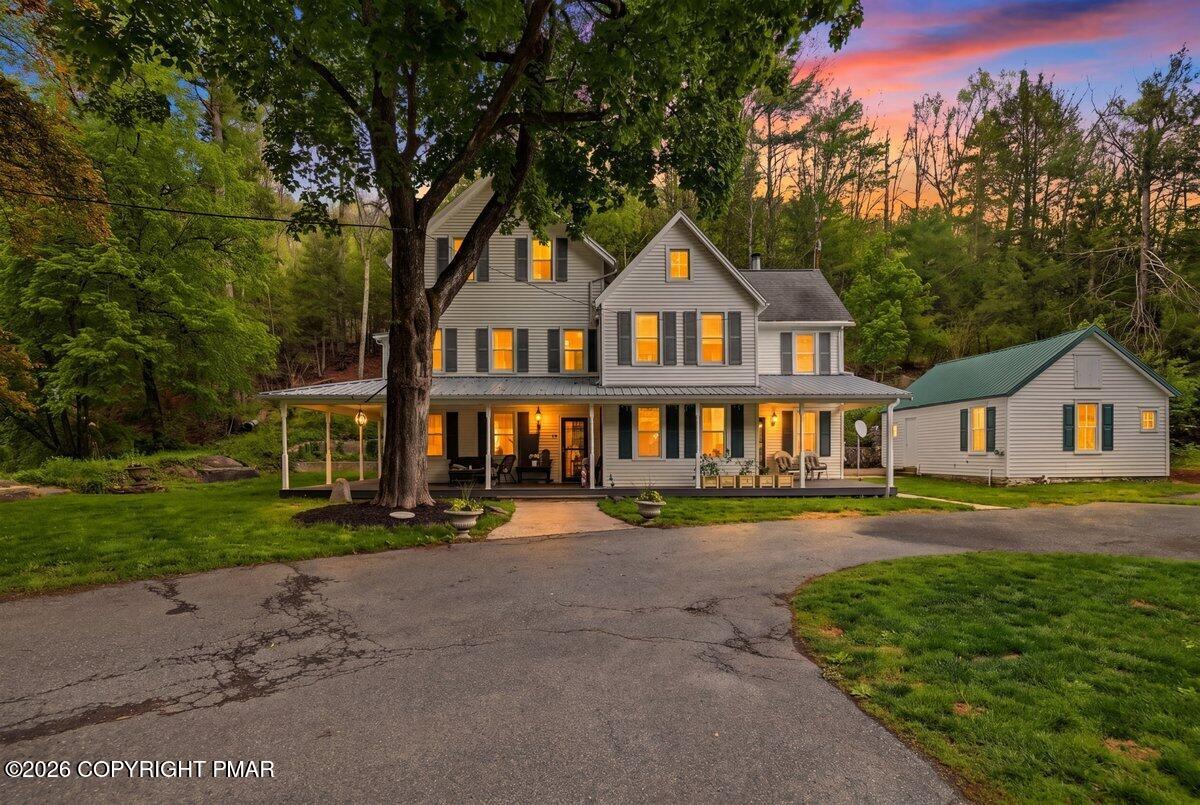 3585 Fairyland Road — photo