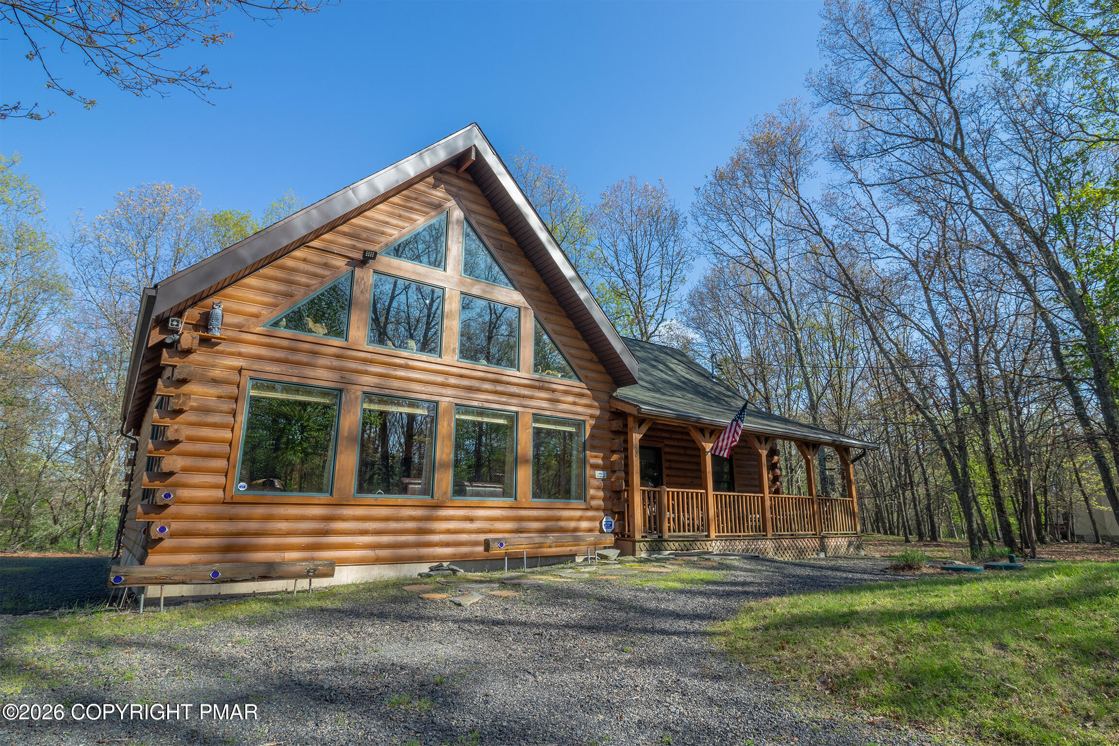 1160 Bluebird Lane — photo