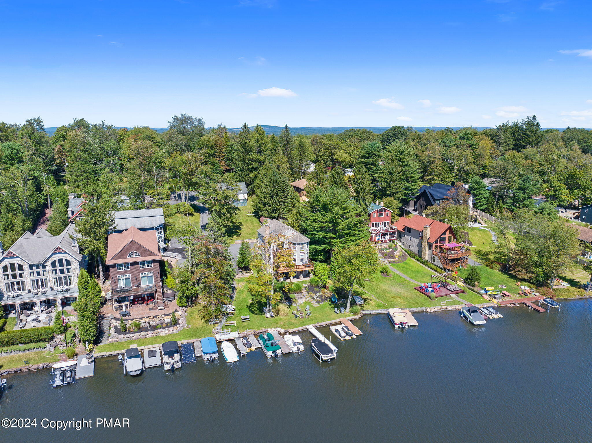 395 N Lake Drive — photo