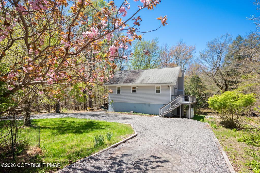 1061 Ridge Drive — photo