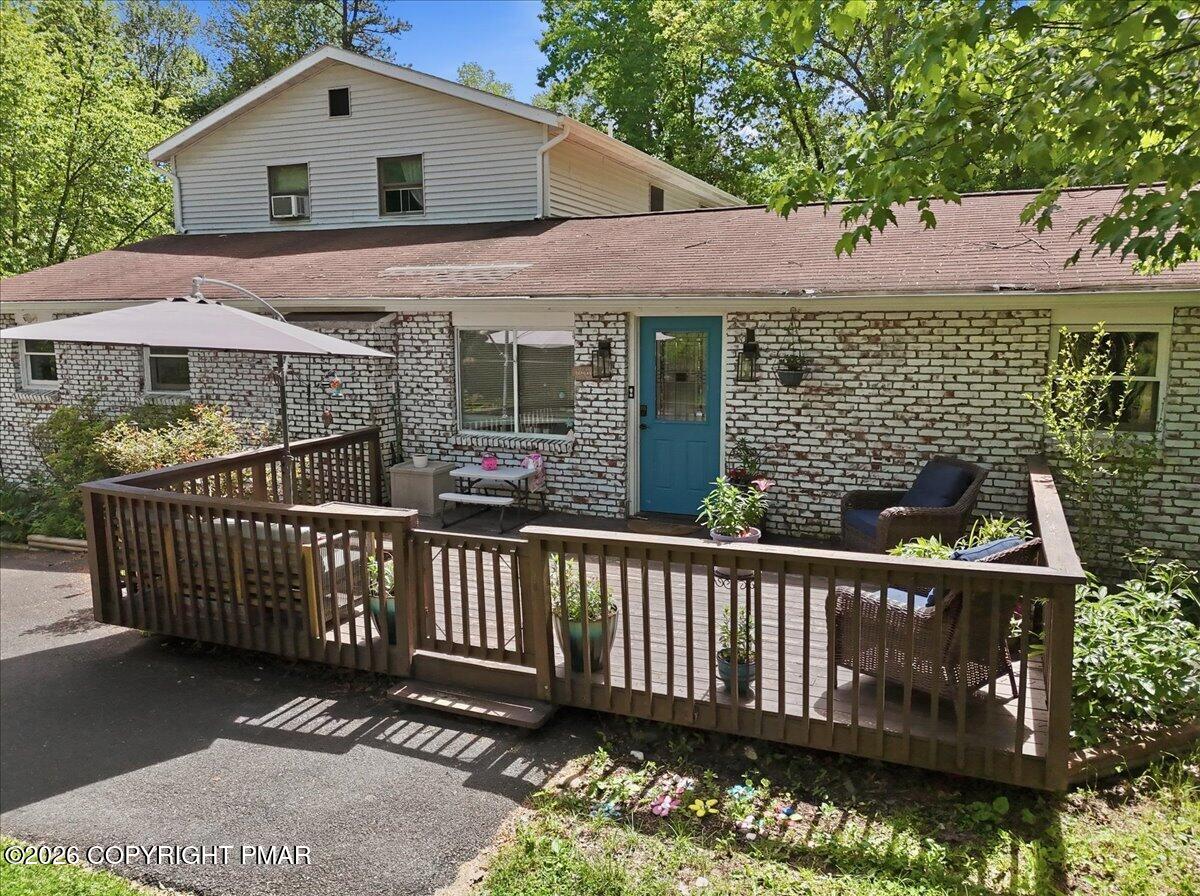 1127 Mattioli Road — photo