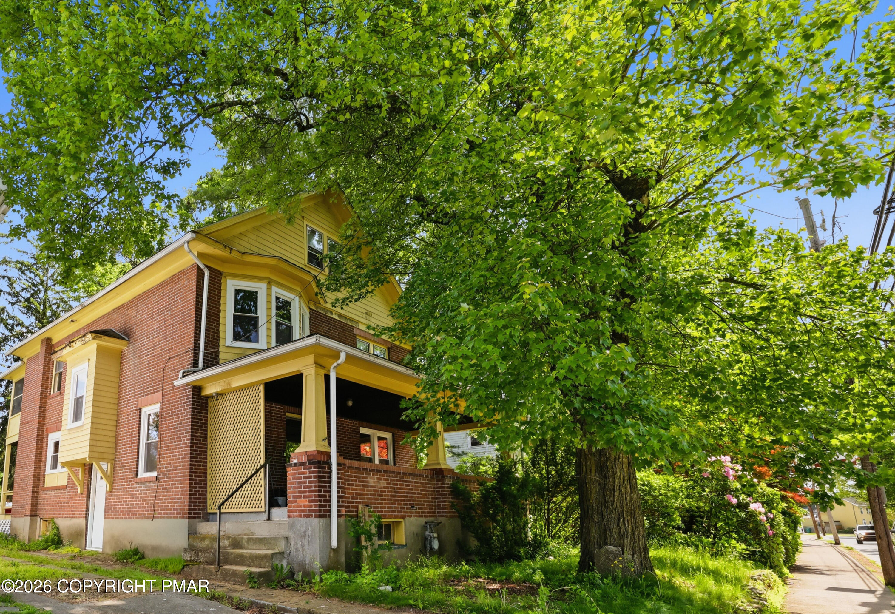 97 E Broad Street — photo