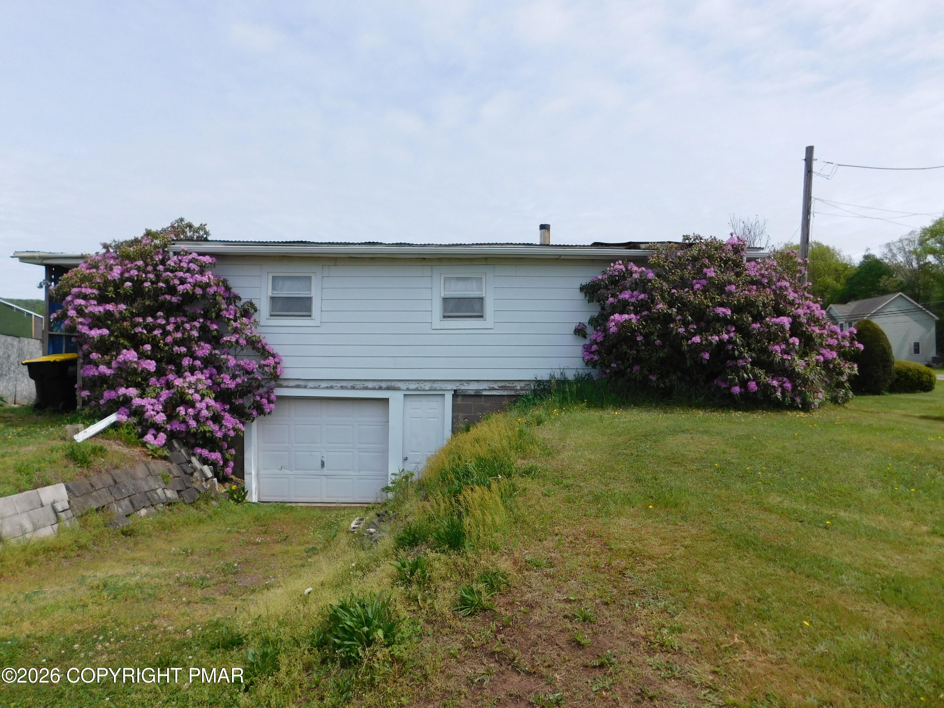 3551 Quakake Road — photo