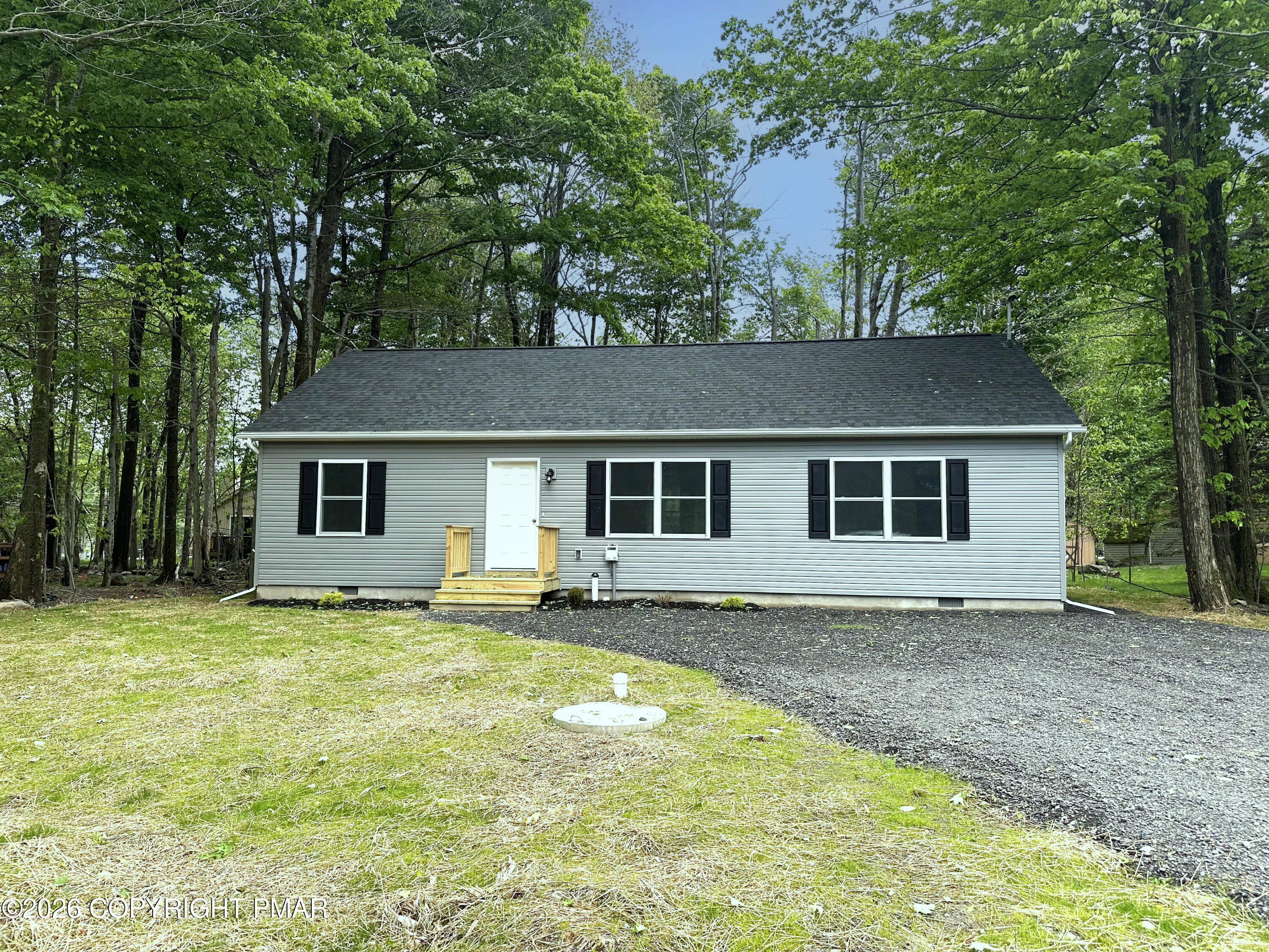 1726 Rolling Hills Drive — photo