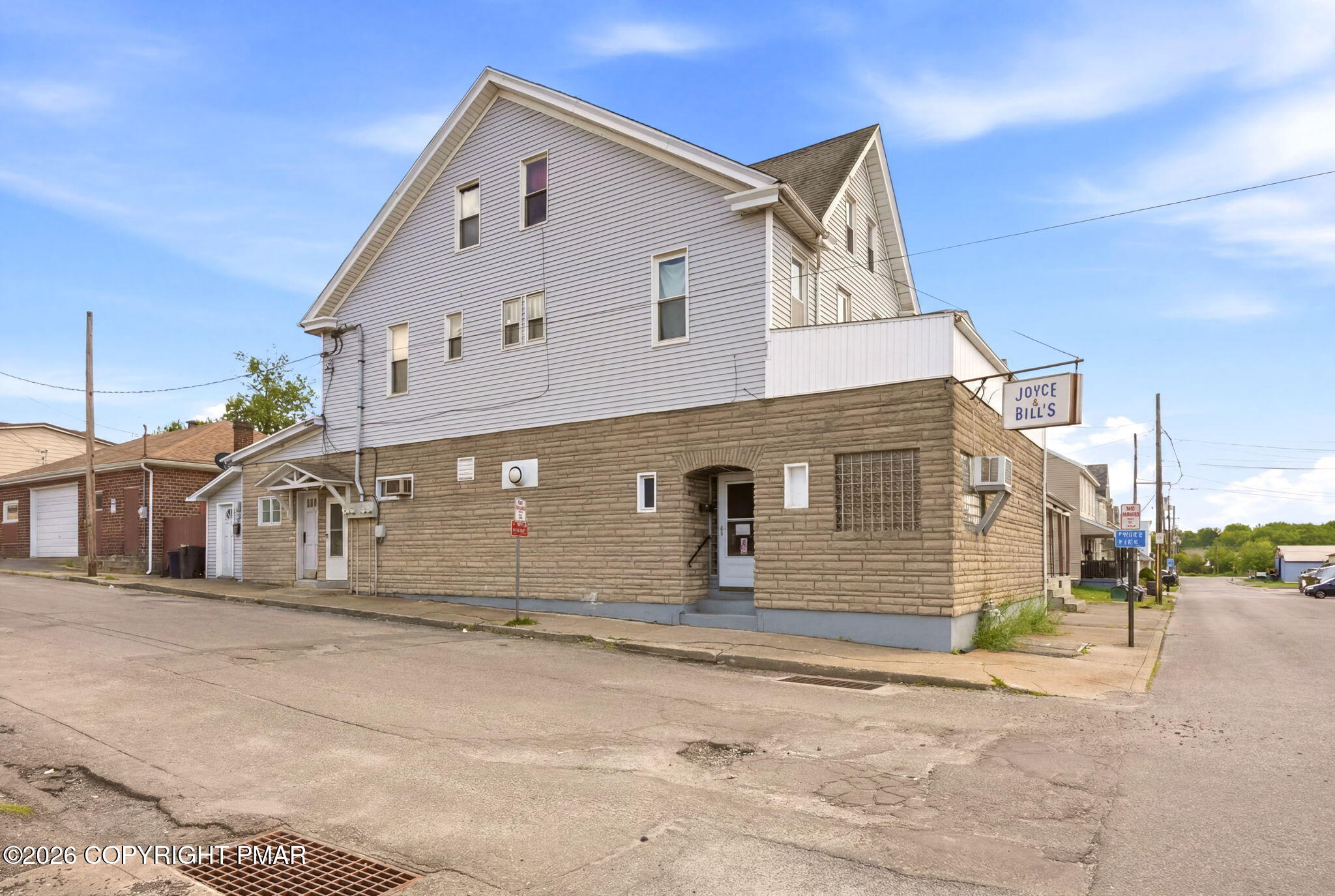 181 S Wyoming Street — photo