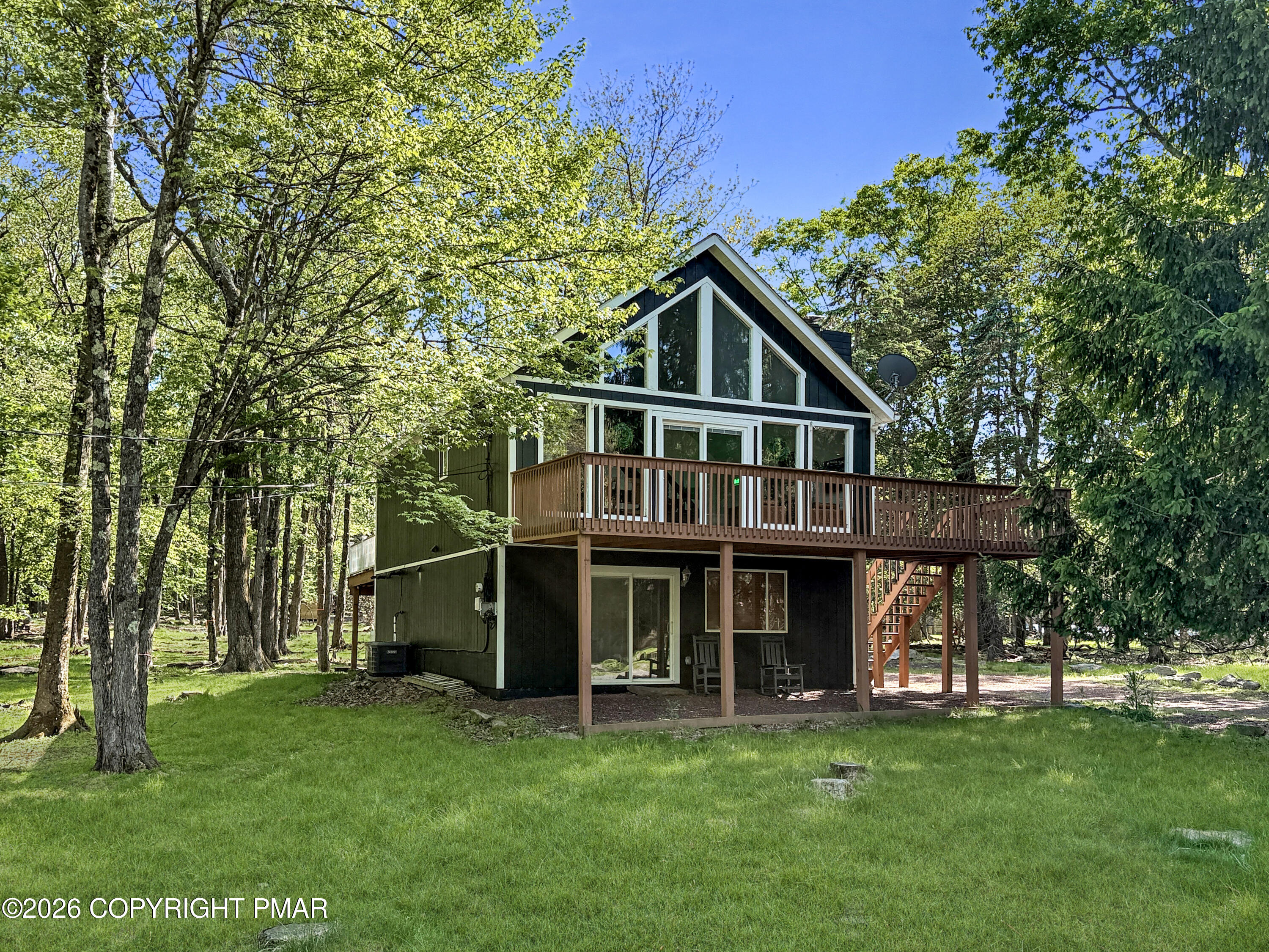 18 New Birch Street — photo