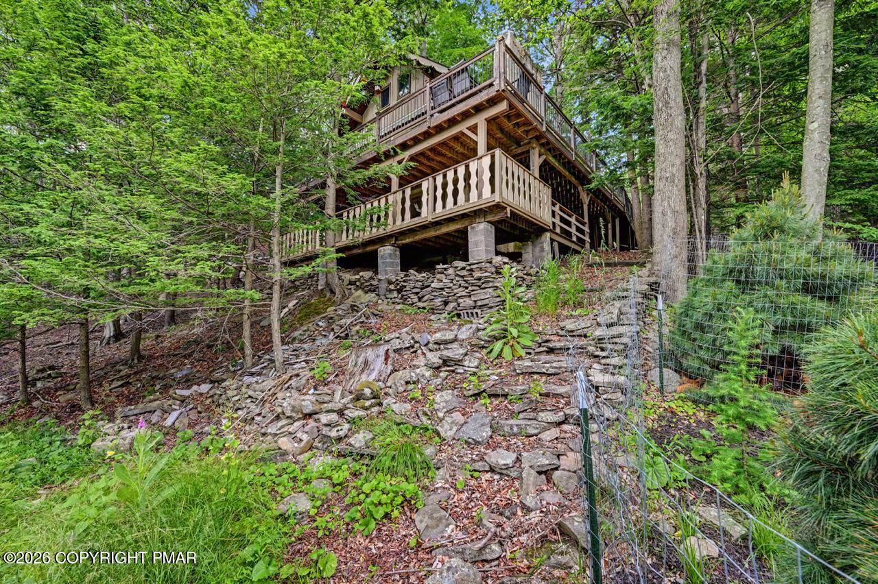 25 Bruin Road — photo