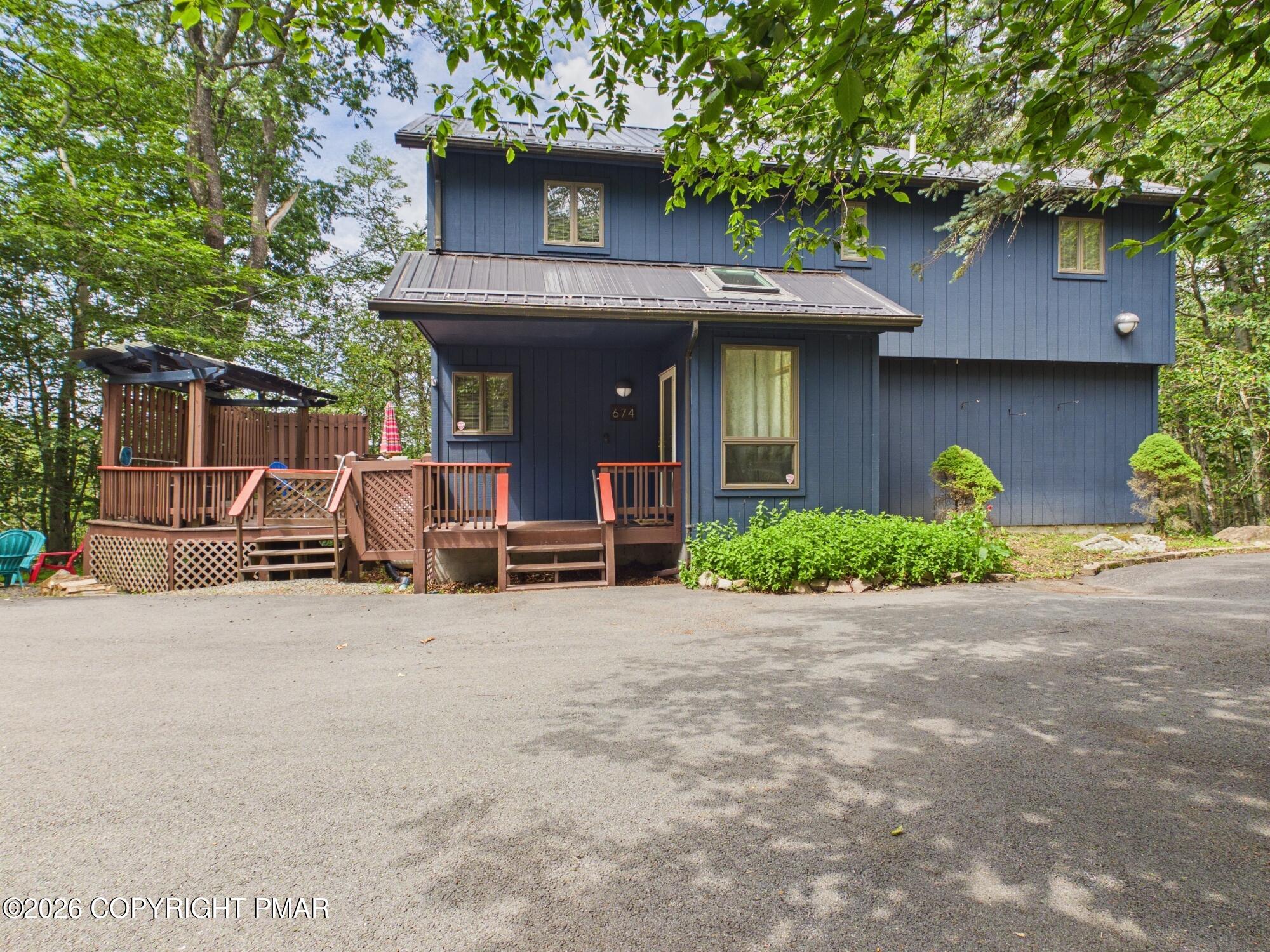 674 Glen Circle Drive — photo