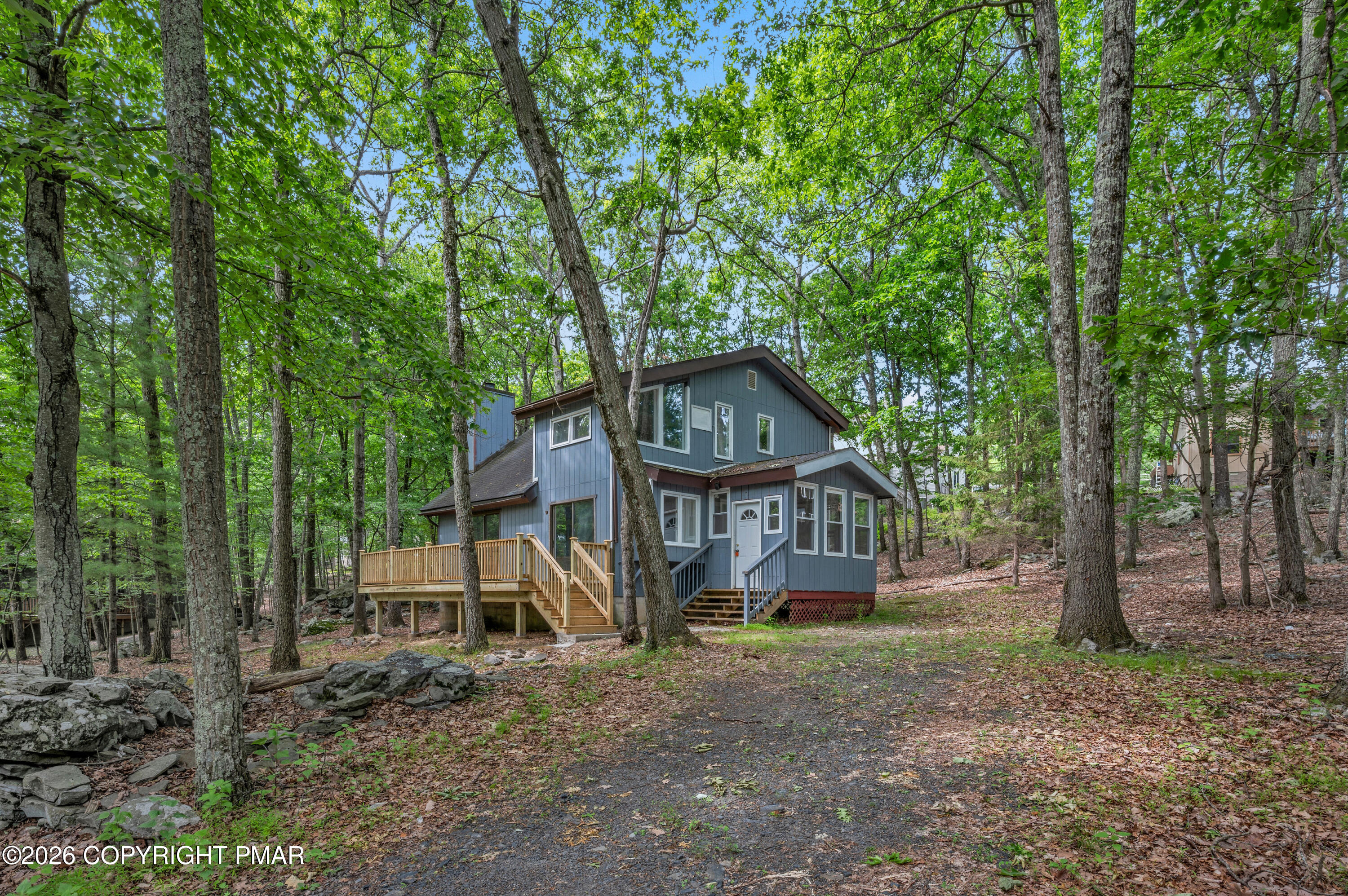 2306 Chatham Court — photo