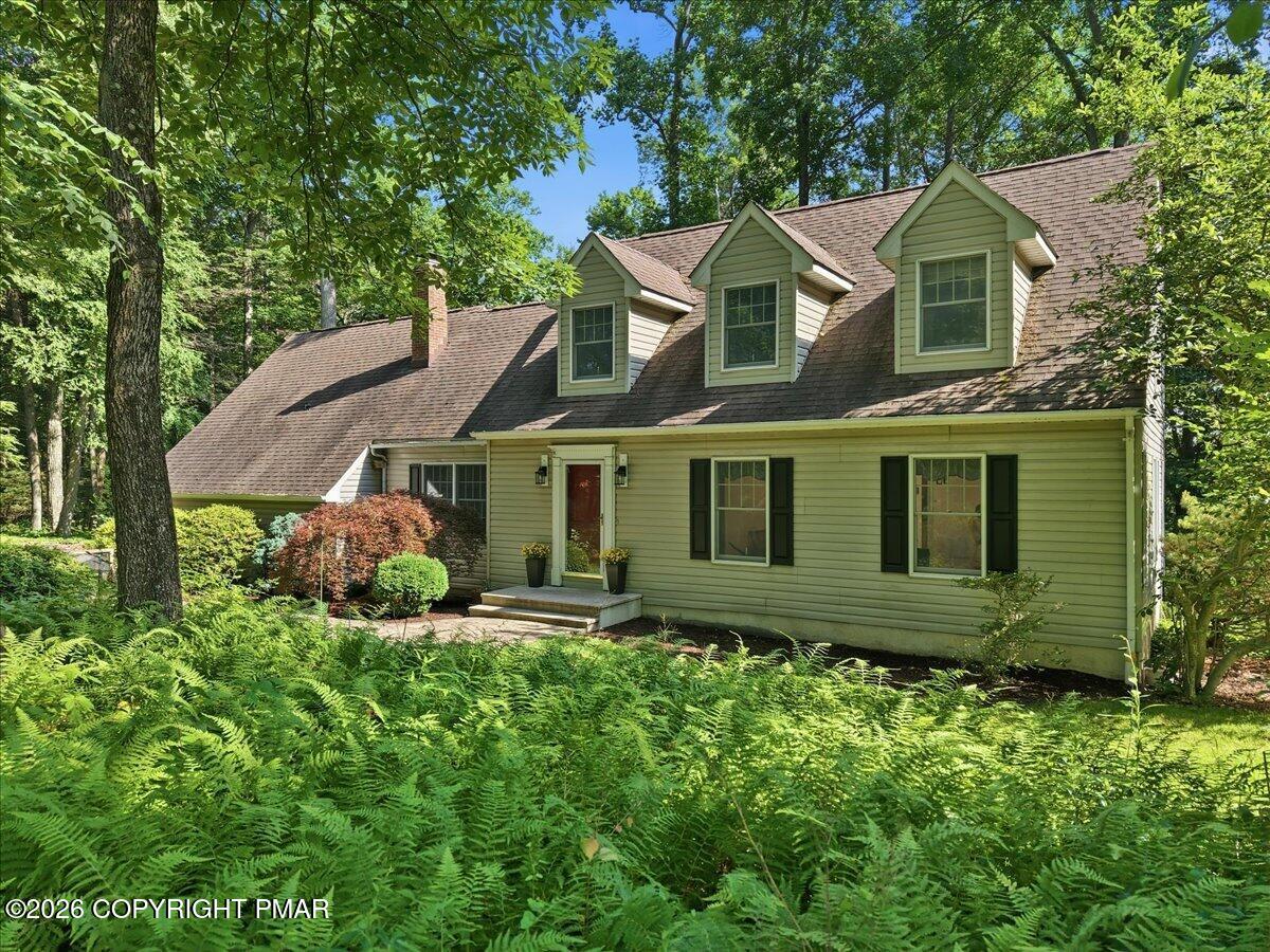 875 Greenview Drive — photo
