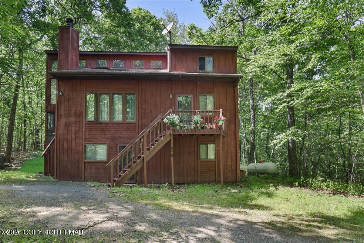 158 Saunders Drive — photo