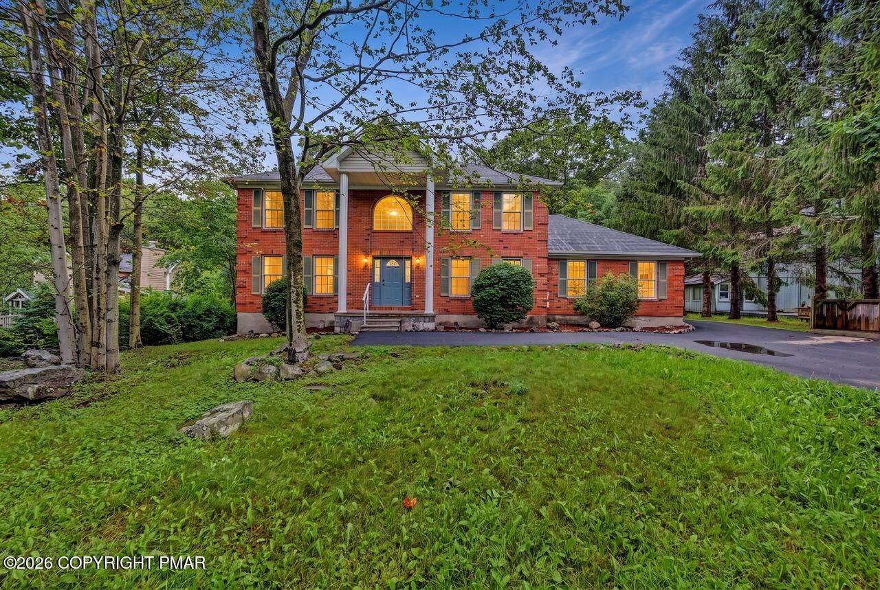 564 Cayuga Drive — photo