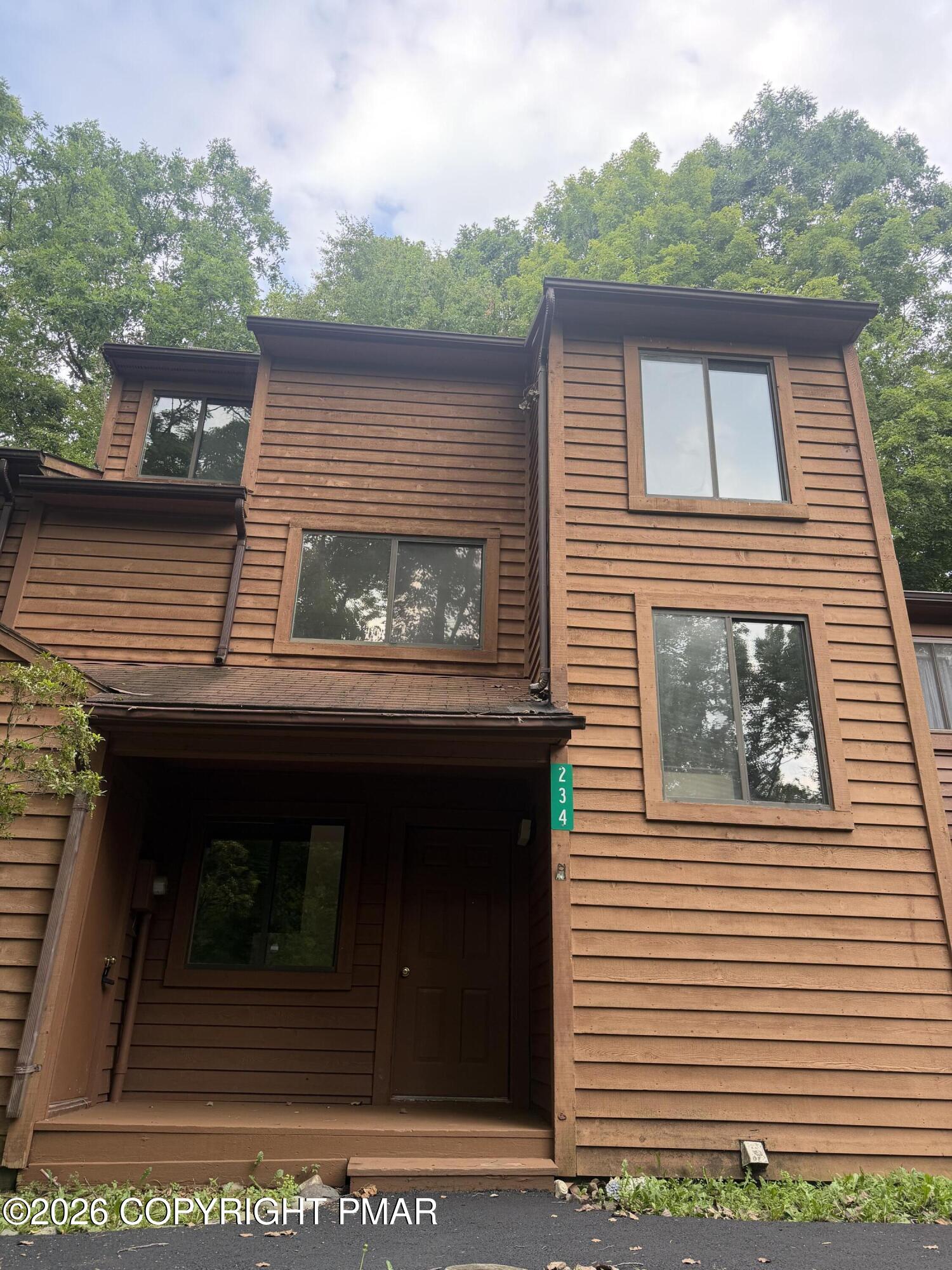234 Sedburgh Court — photo