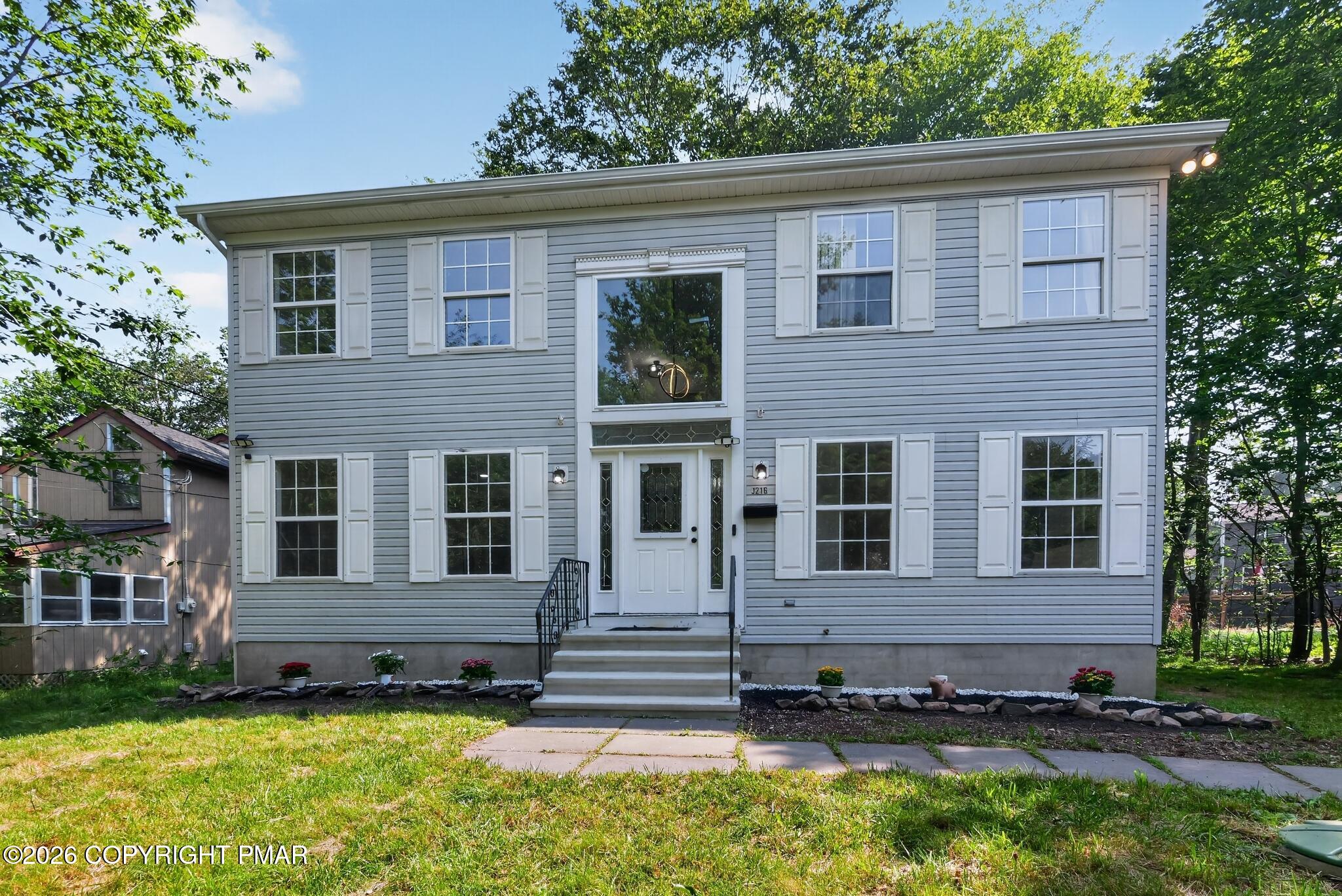 9186 Buttonwood Court — photo
