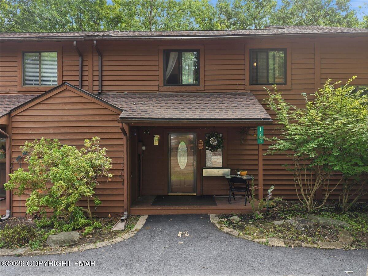123 Meadow View Court — photo