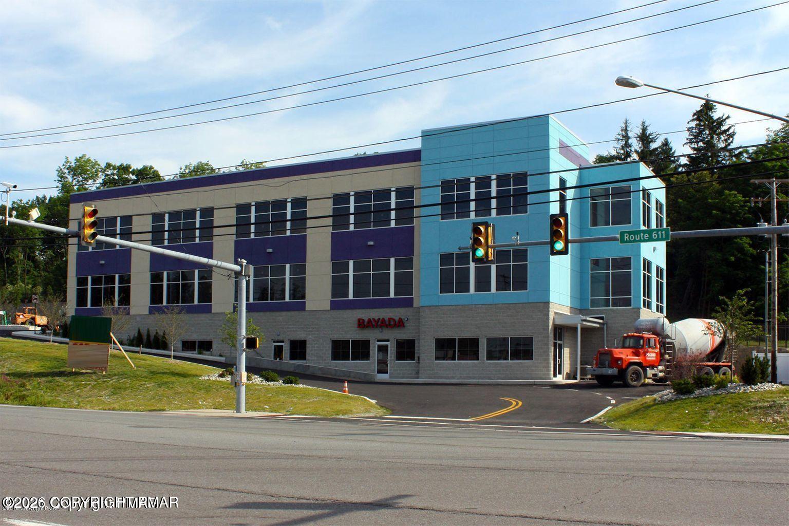 3565 Pa-611 Suite 100 — photo