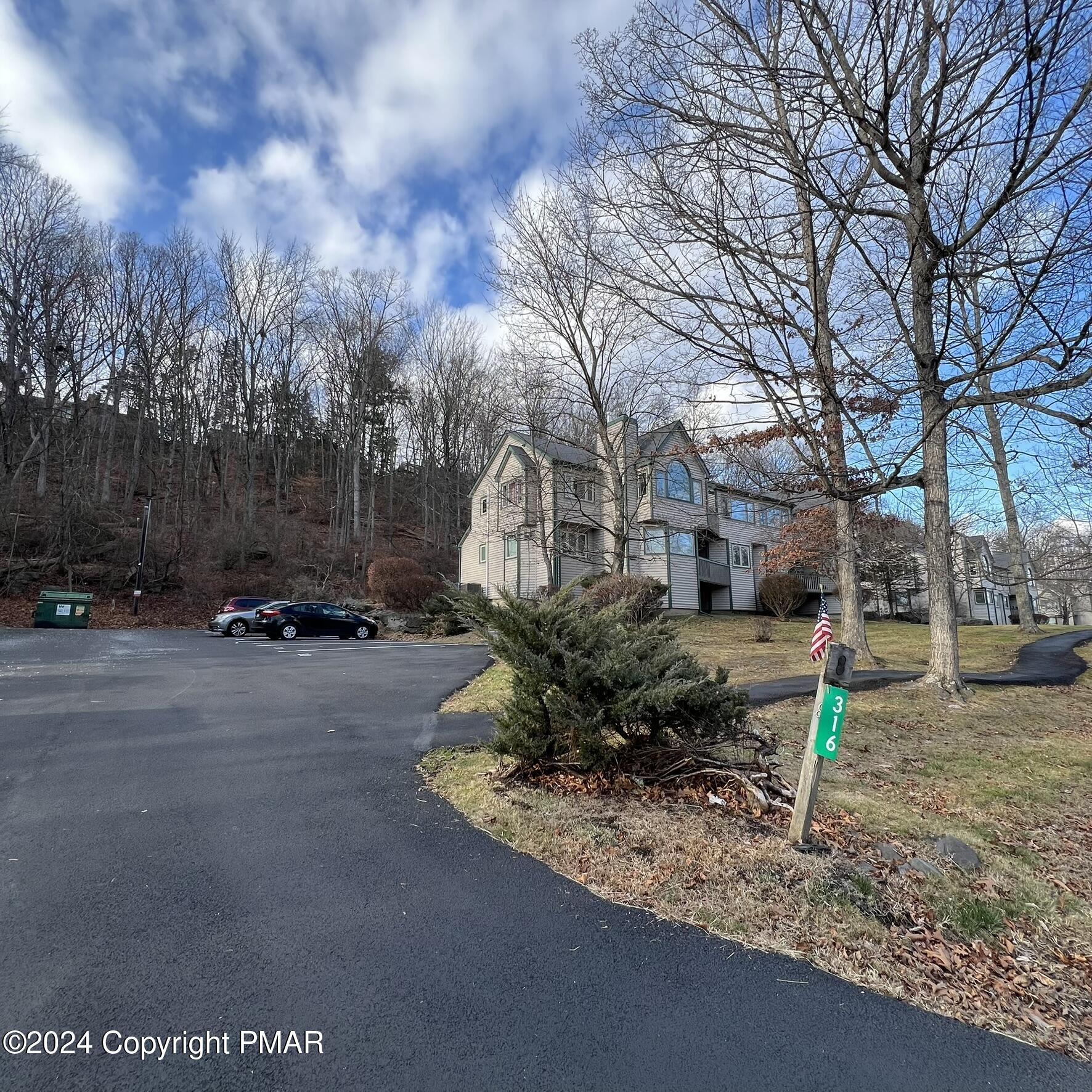 316 Hollow Road — photo