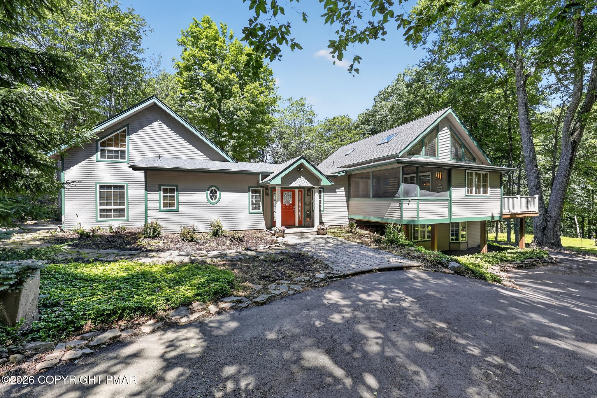 326 Fawn Road — photo