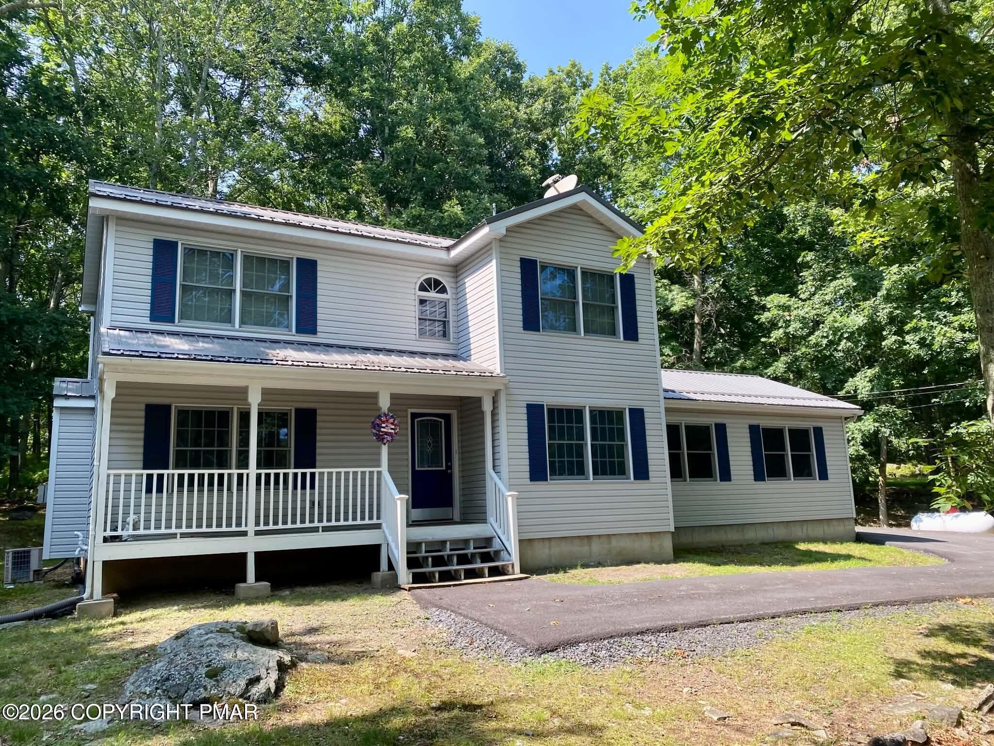 16 Flagstone Lane — photo