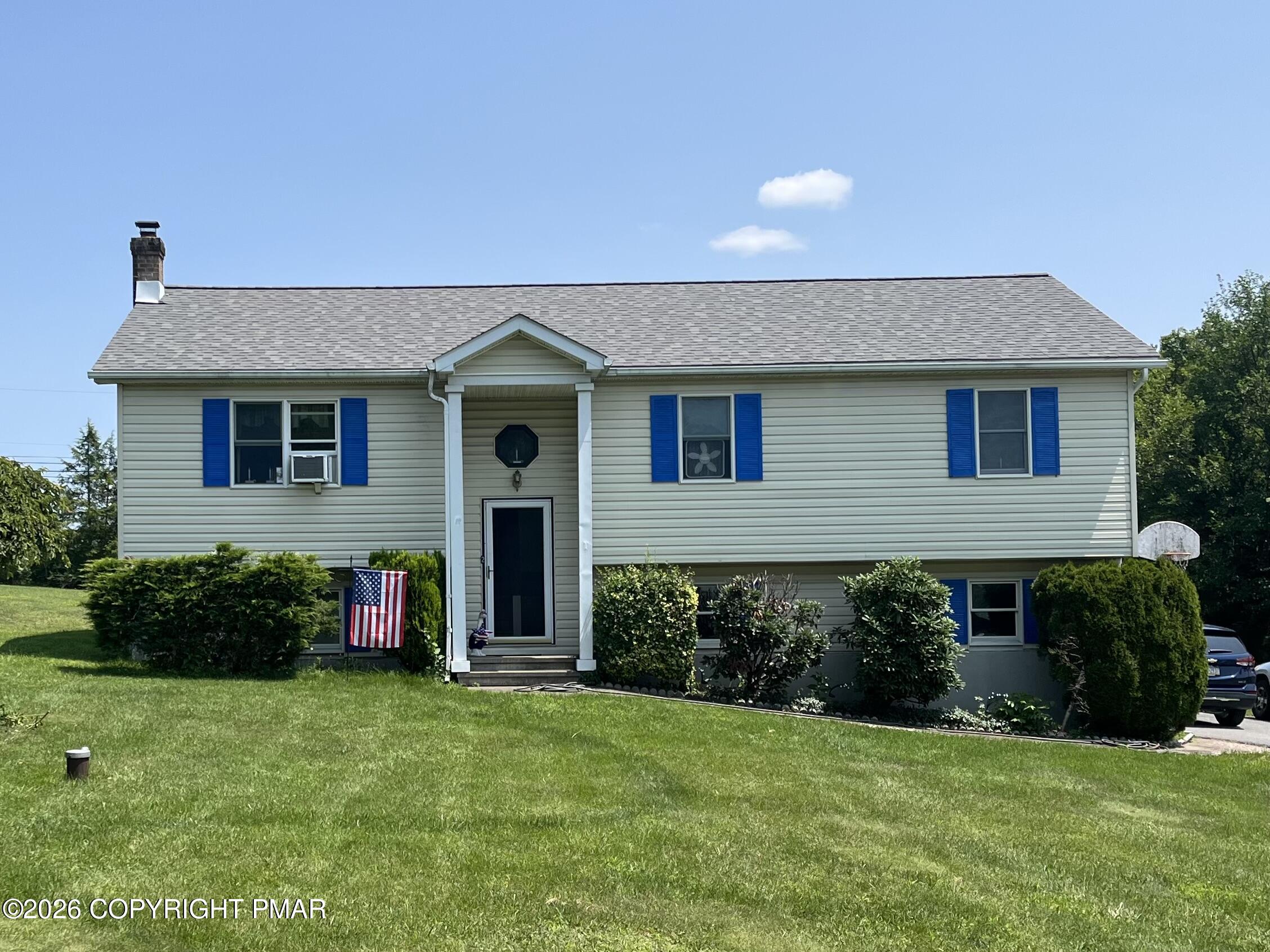 122 Corinne Court — photo