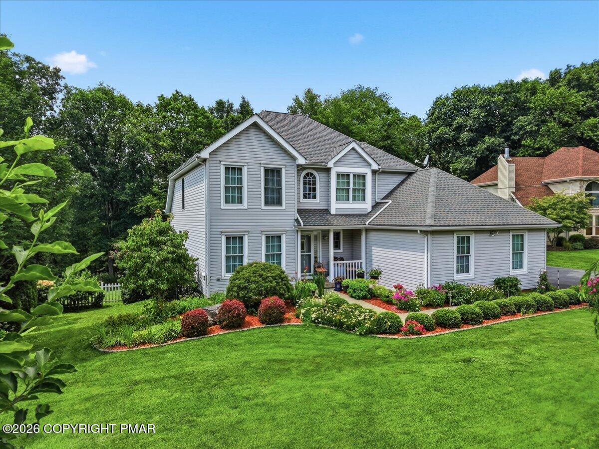 906 Horizon Drive — photo