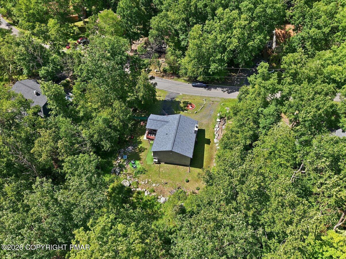 109 Stuart Place, Bushkill, PA 18324 — photo 2