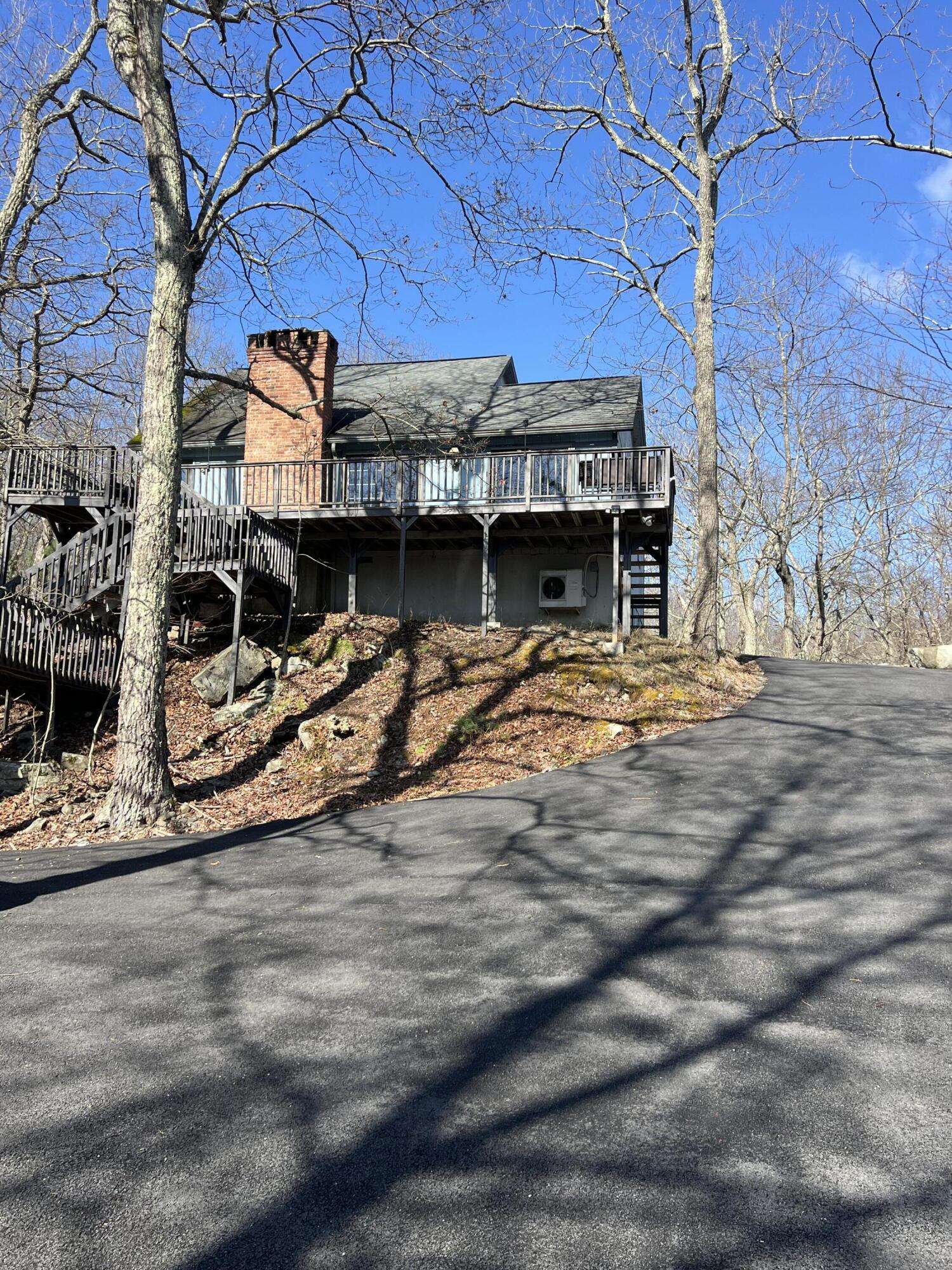 2256 Apley Court — photo