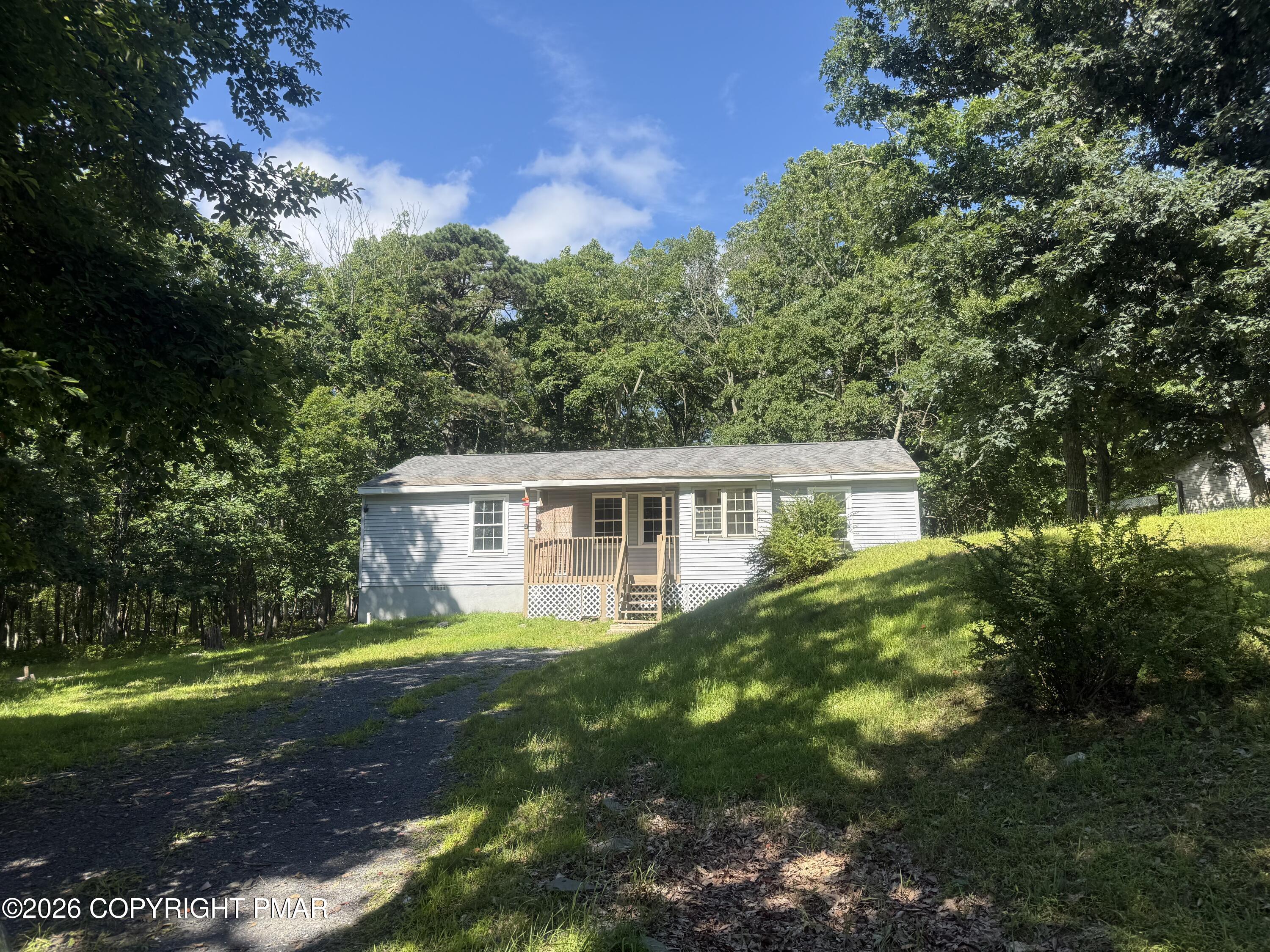 2186 Spring Drive, Bushkill, PA 18324 — photo 3