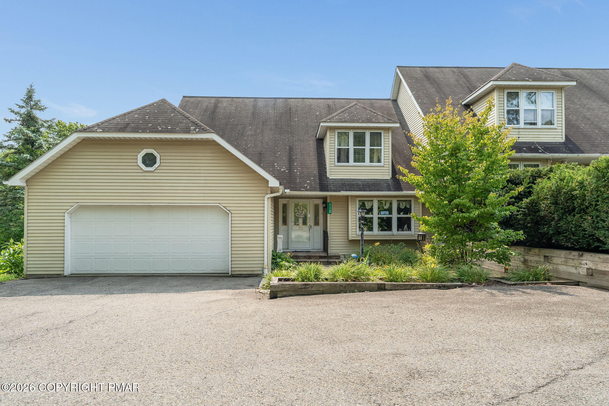 112 Village View Court — photo