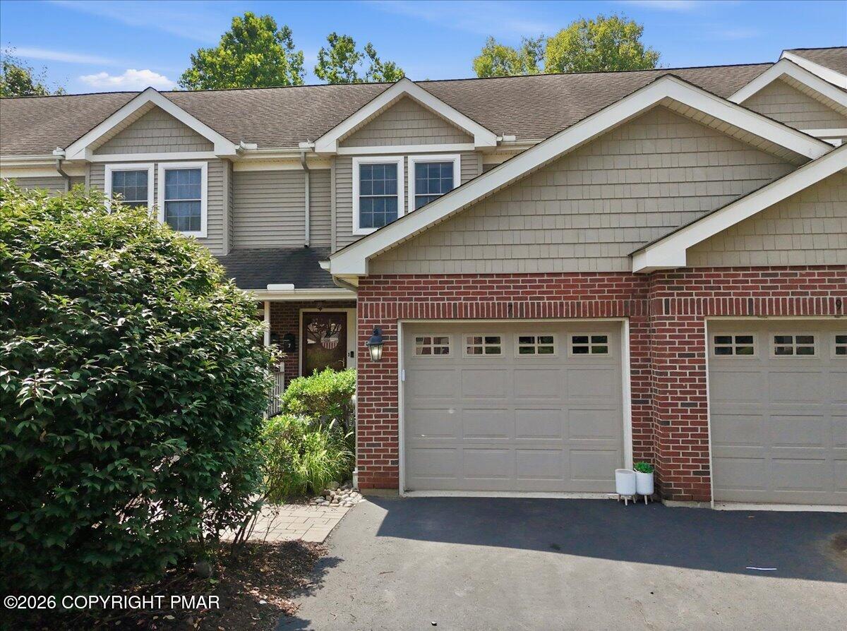 7 Oak Leaf Lane — photo