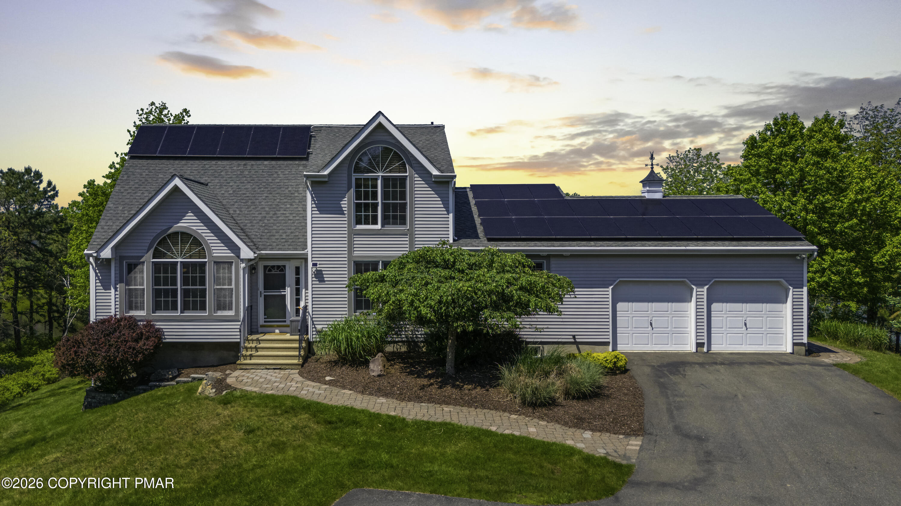 125 English Ivy Court — photo