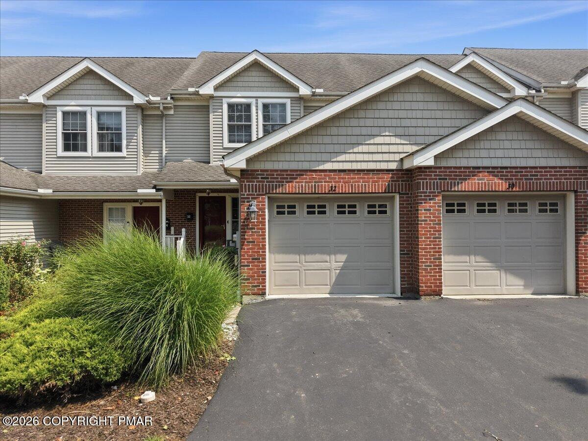 32 Oak Leaf Lane — photo